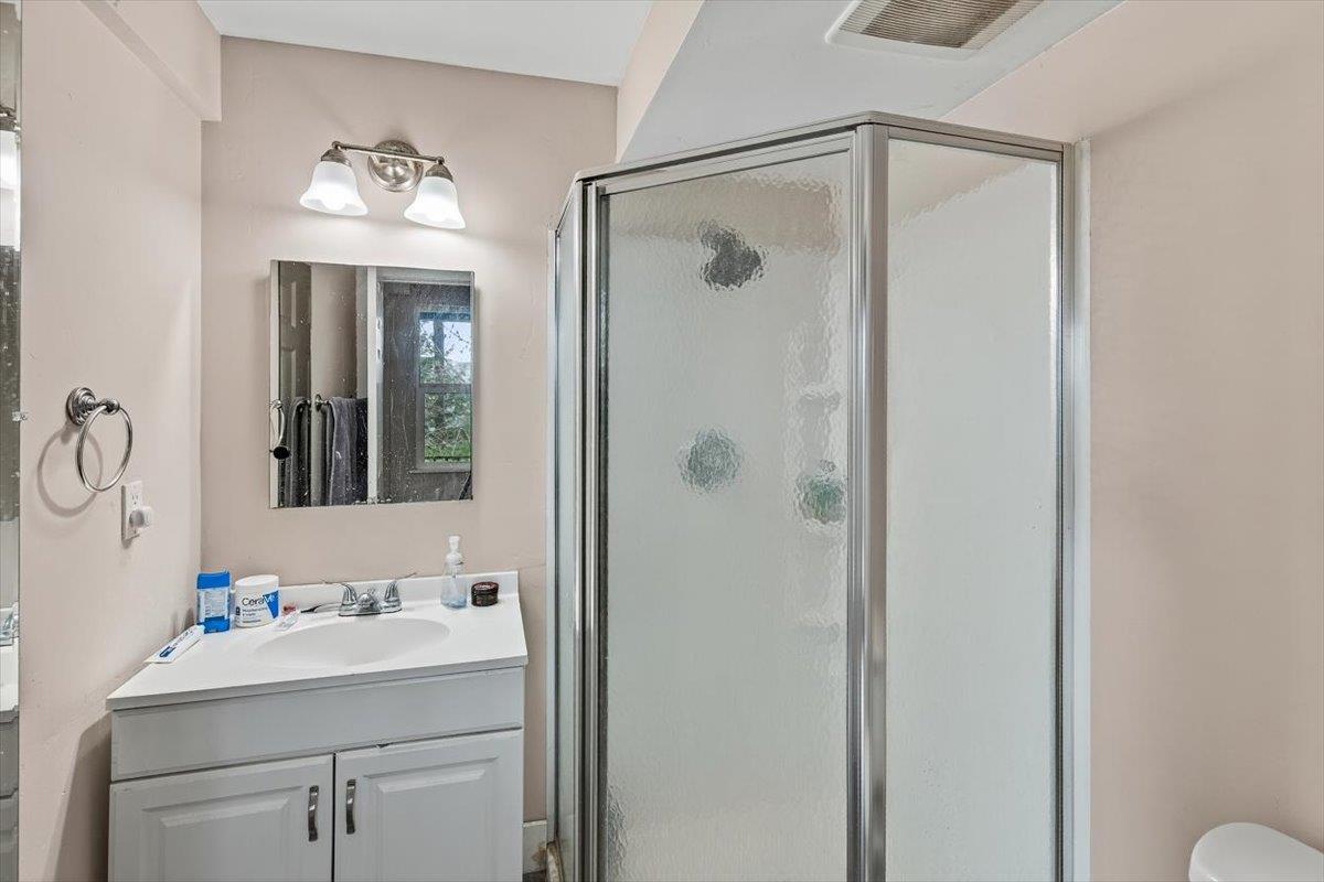 Detail Gallery Image 23 of 50 For 21577 Locust Dr, Los Gatos,  CA 95033 - 3 Beds | 3 Baths