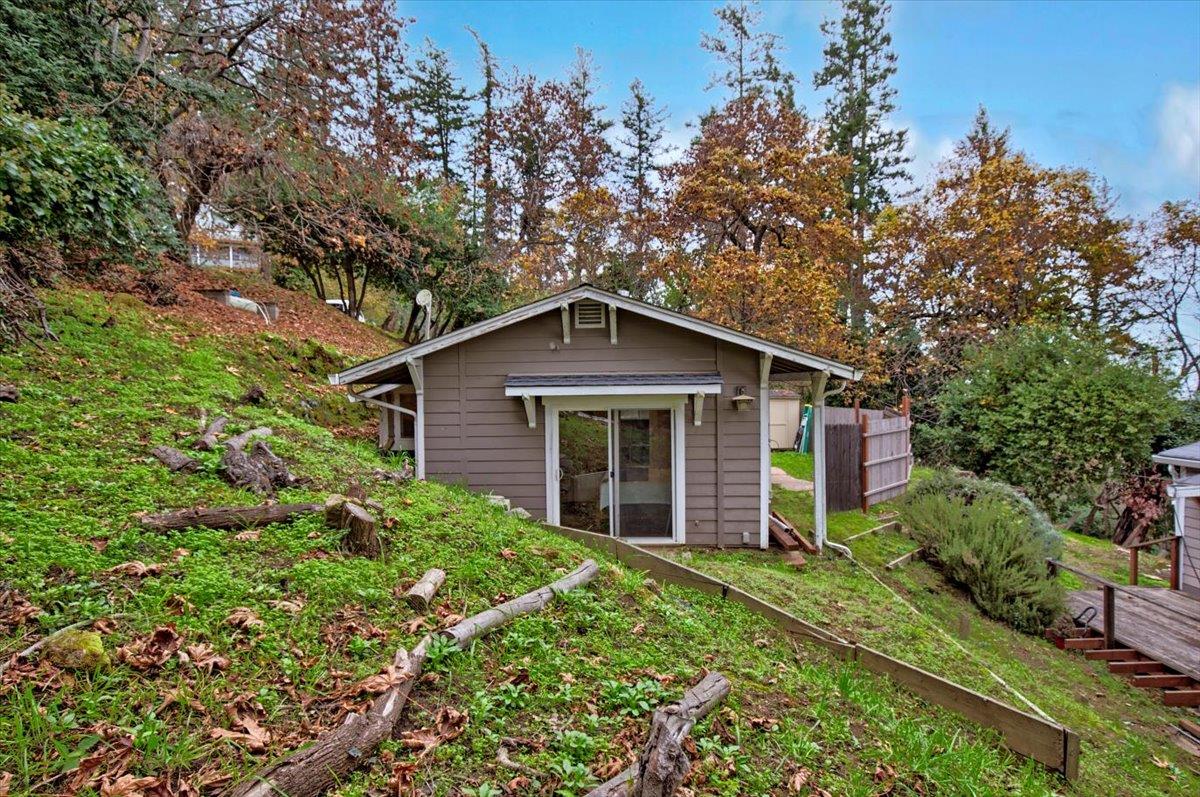 Detail Gallery Image 37 of 50 For 21577 Locust Dr, Los Gatos,  CA 95033 - 3 Beds | 3 Baths