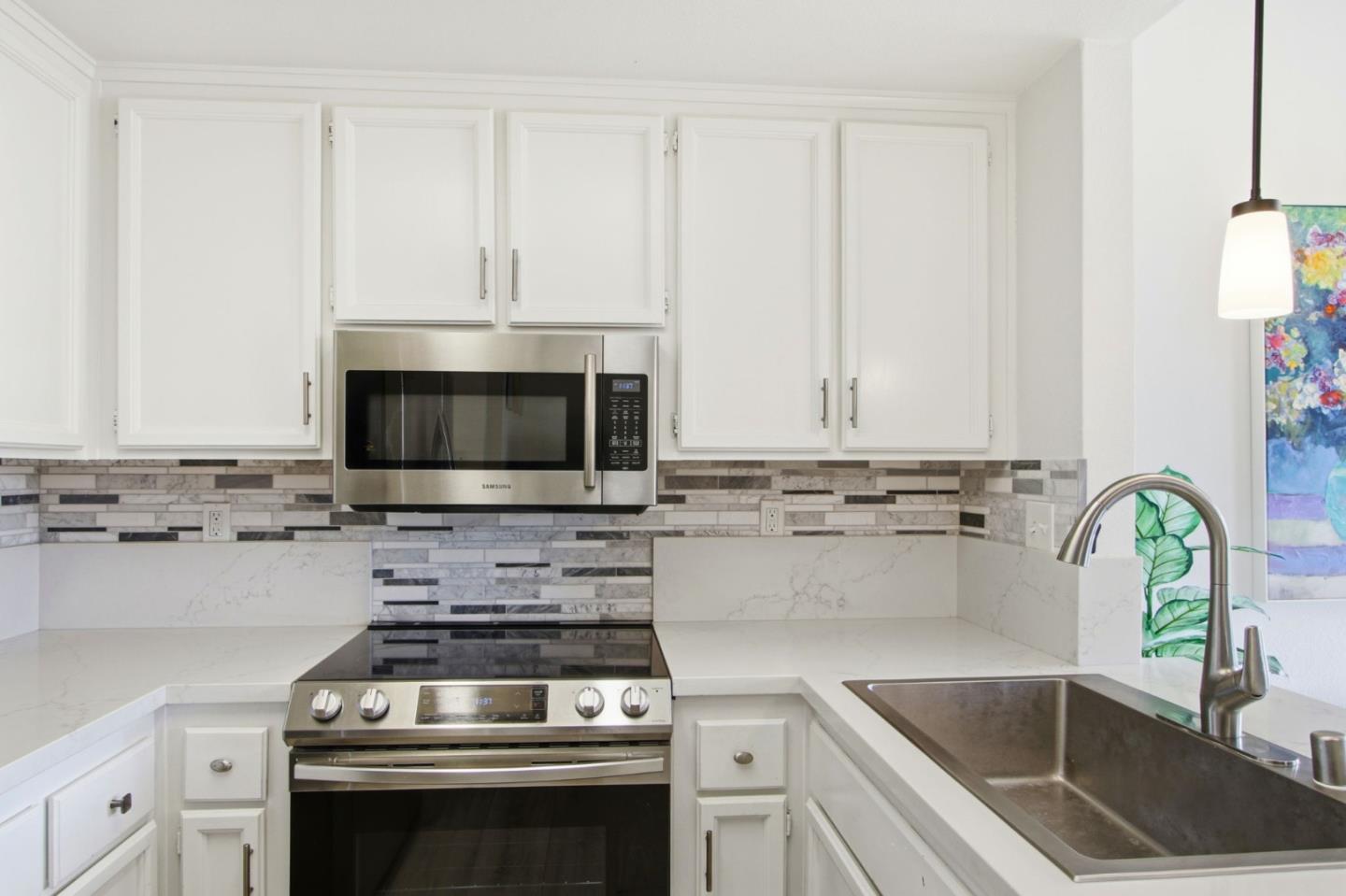 Detail Gallery Image 12 of 42 For 40 Cherry Crest Ln, San Jose,  CA 95136 - 2 Beds | 2 Baths