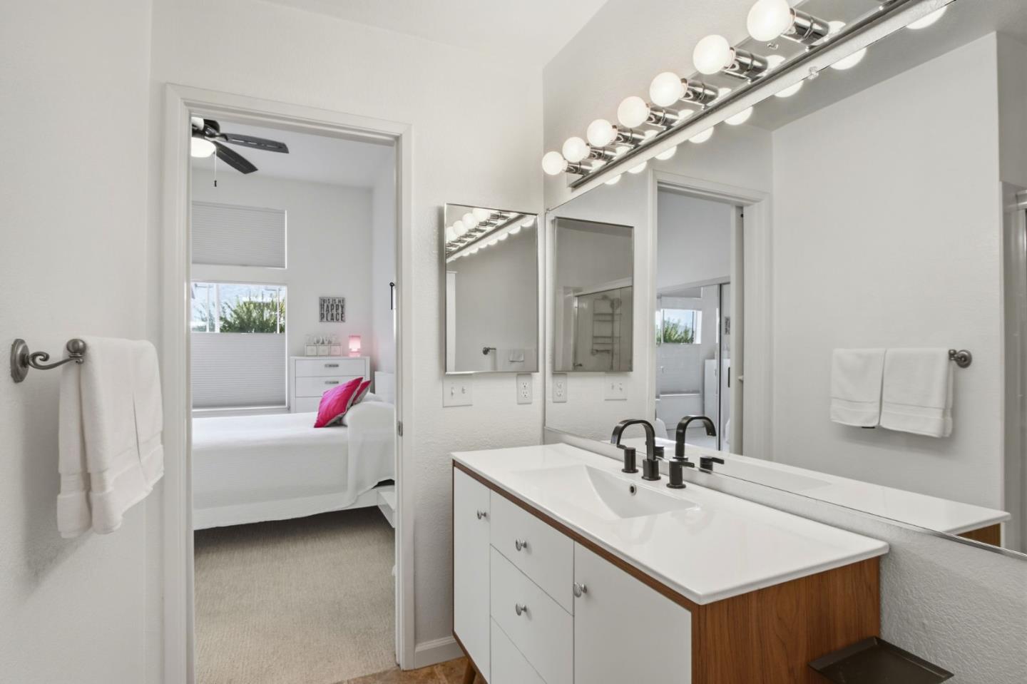 Detail Gallery Image 30 of 42 For 40 Cherry Crest Ln, San Jose,  CA 95136 - 2 Beds | 2 Baths