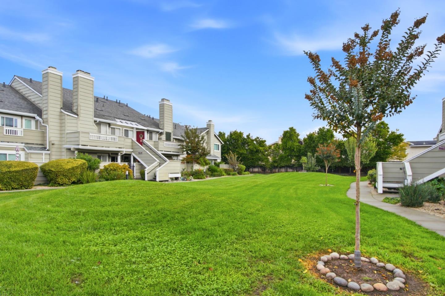 Detail Gallery Image 33 of 42 For 40 Cherry Crest Ln, San Jose,  CA 95136 - 2 Beds | 2 Baths