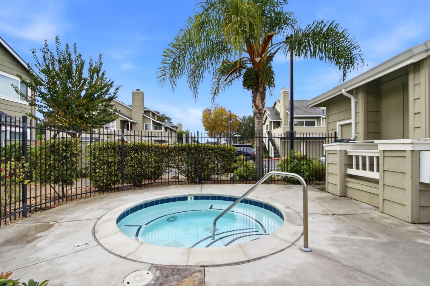 Detail Gallery Image 41 of 42 For 40 Cherry Crest Ln, San Jose,  CA 95136 - 2 Beds | 2 Baths