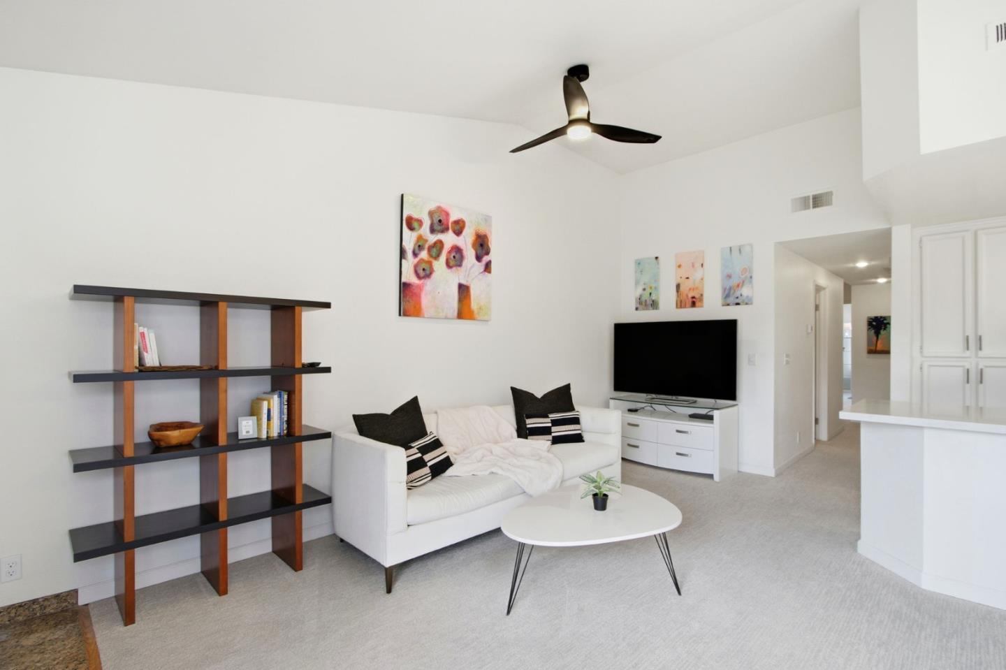 Detail Gallery Image 7 of 42 For 40 Cherry Crest Ln, San Jose,  CA 95136 - 2 Beds | 2 Baths