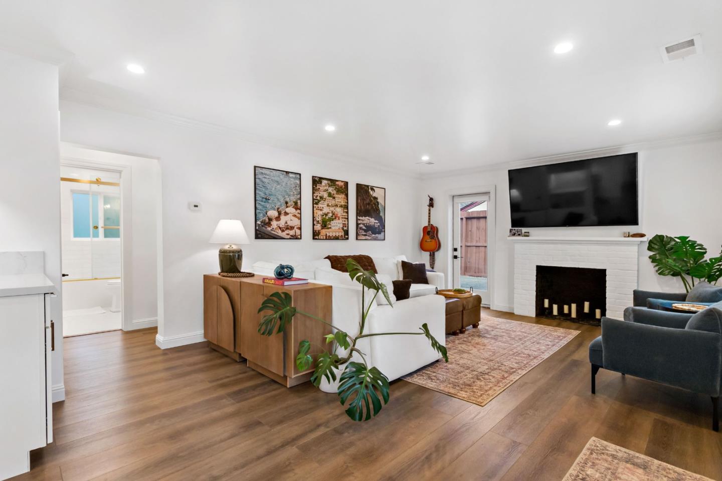 Detail Gallery Image 10 of 63 For 432 Oak Ridge Dr, Redwood City,  CA 94062 - 2 Beds | 2 Baths