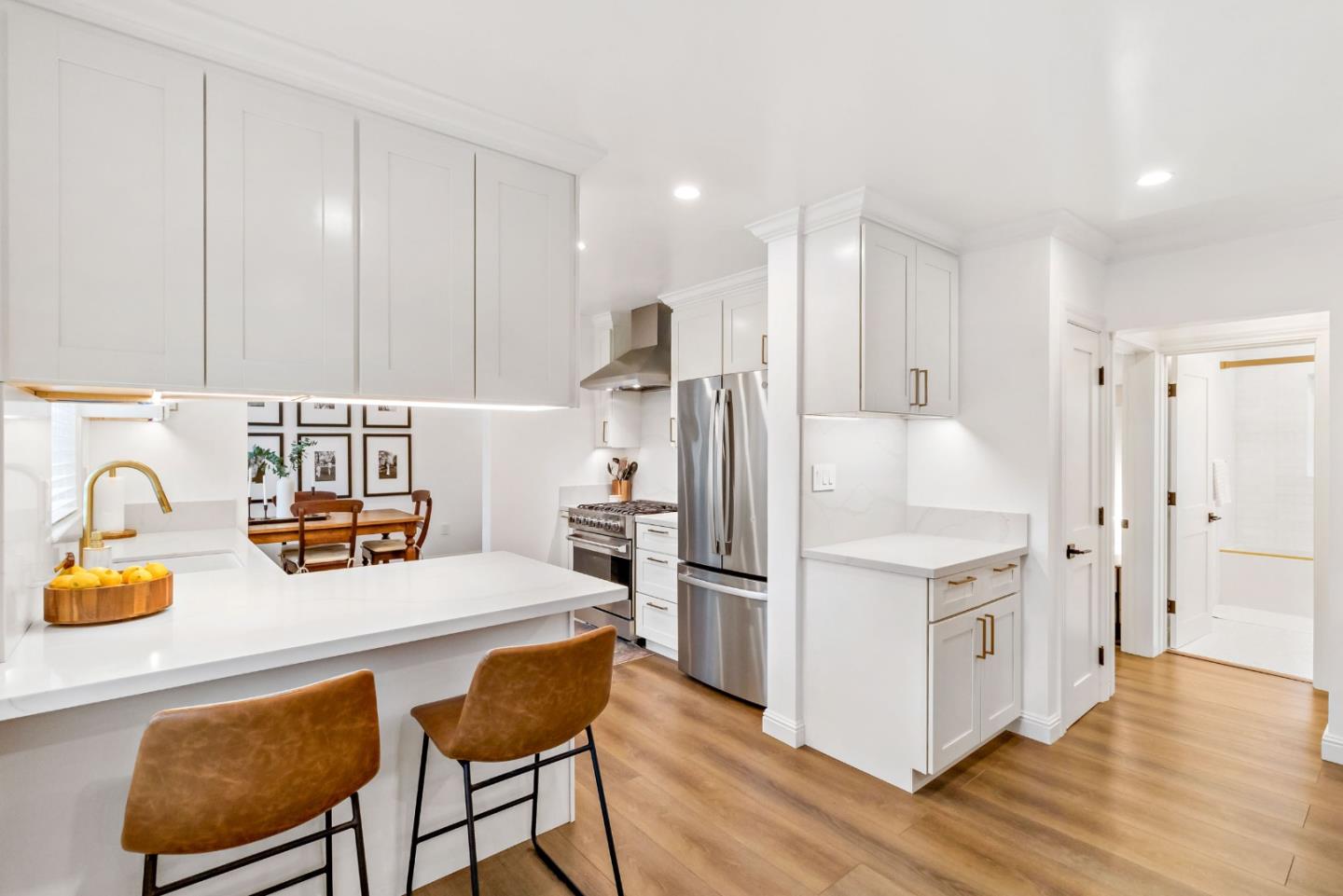 Detail Gallery Image 13 of 63 For 432 Oak Ridge Dr, Redwood City,  CA 94062 - 2 Beds | 2 Baths