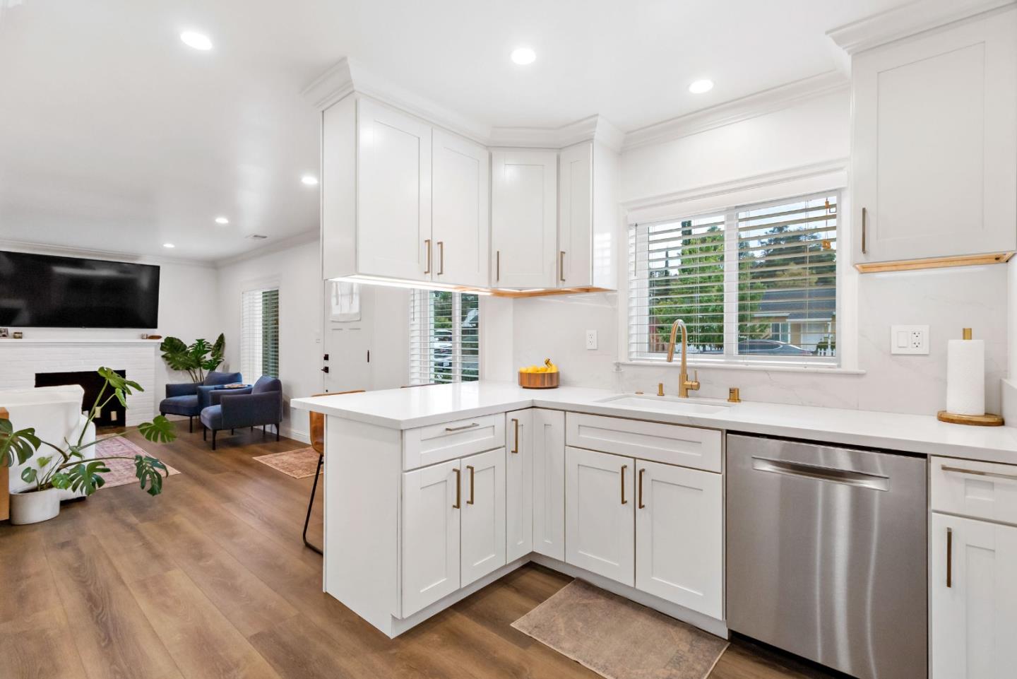 Detail Gallery Image 15 of 63 For 432 Oak Ridge Dr, Redwood City,  CA 94062 - 2 Beds | 2 Baths