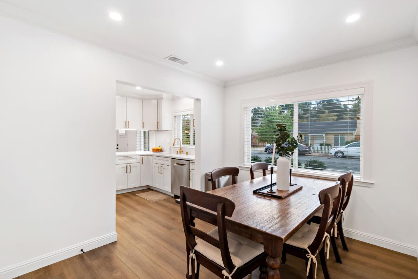 Detail Gallery Image 18 of 63 For 432 Oak Ridge Dr, Redwood City,  CA 94062 - 2 Beds | 2 Baths