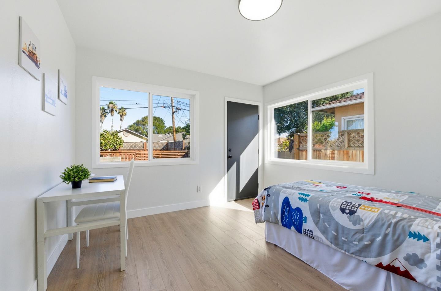 Detail Gallery Image 11 of 24 For 316 N Kingston St, San Mateo,  CA 94401 - 3 Beds | 2 Baths