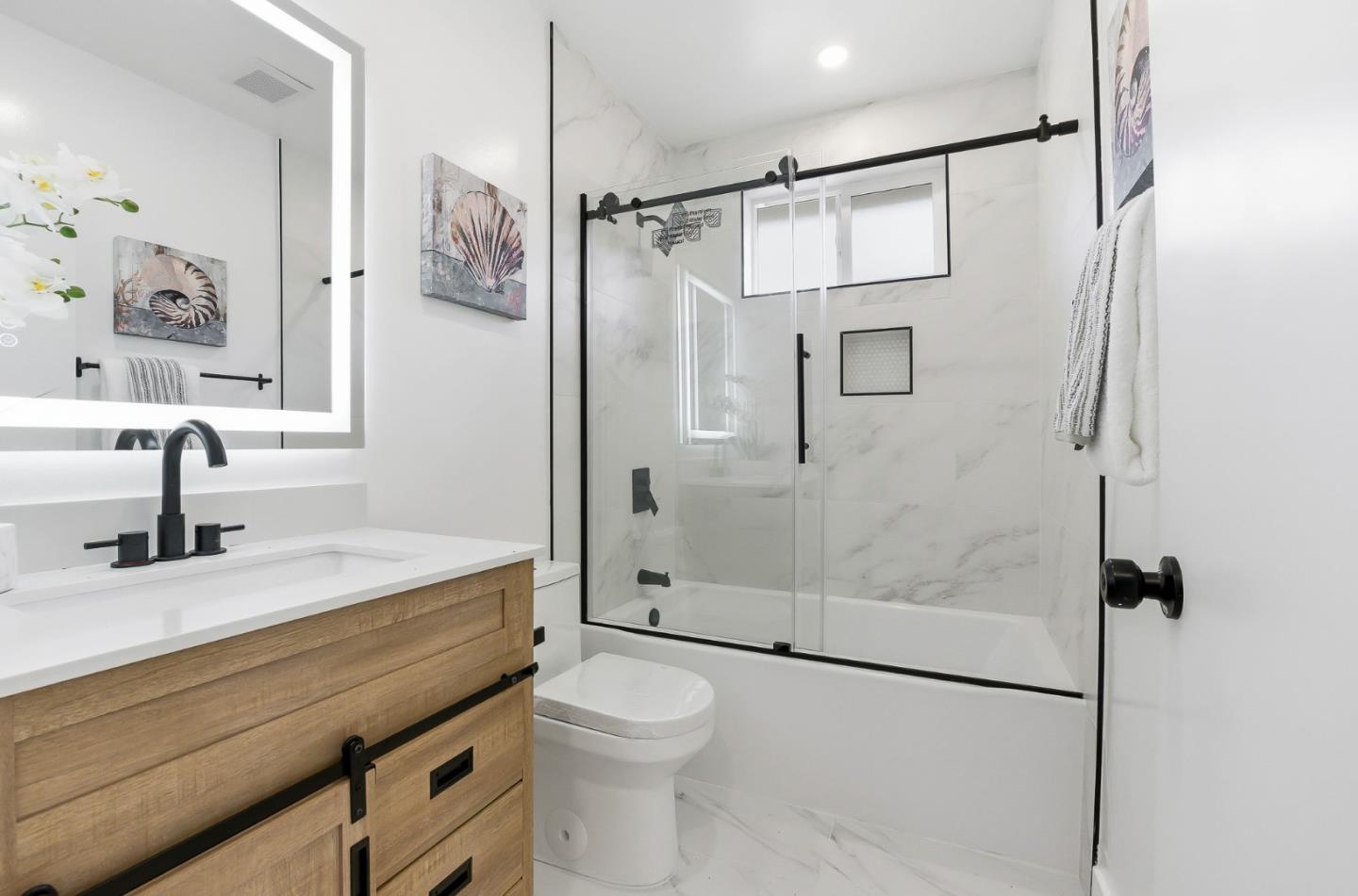 Detail Gallery Image 13 of 24 For 316 N Kingston St, San Mateo,  CA 94401 - 3 Beds | 2 Baths