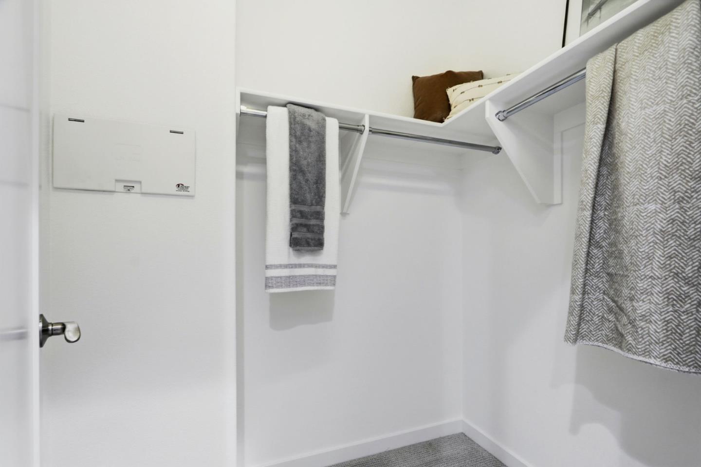 Detail Gallery Image 23 of 43 For 975 Cassia Pl, San Jose,  CA 95131 - 3 Beds | 3/1 Baths