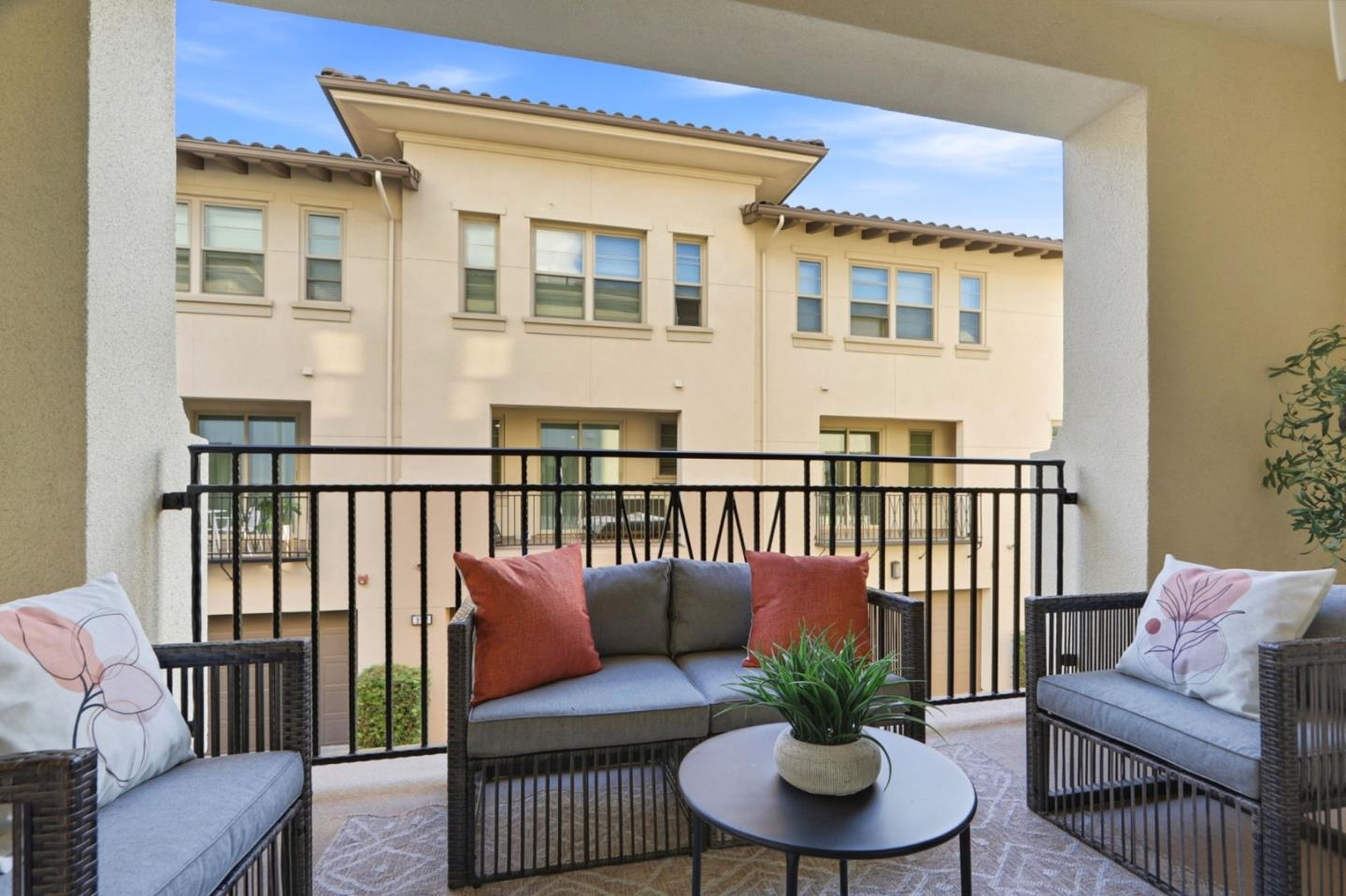 Detail Gallery Image 30 of 43 For 975 Cassia Pl, San Jose,  CA 95131 - 3 Beds | 3/1 Baths