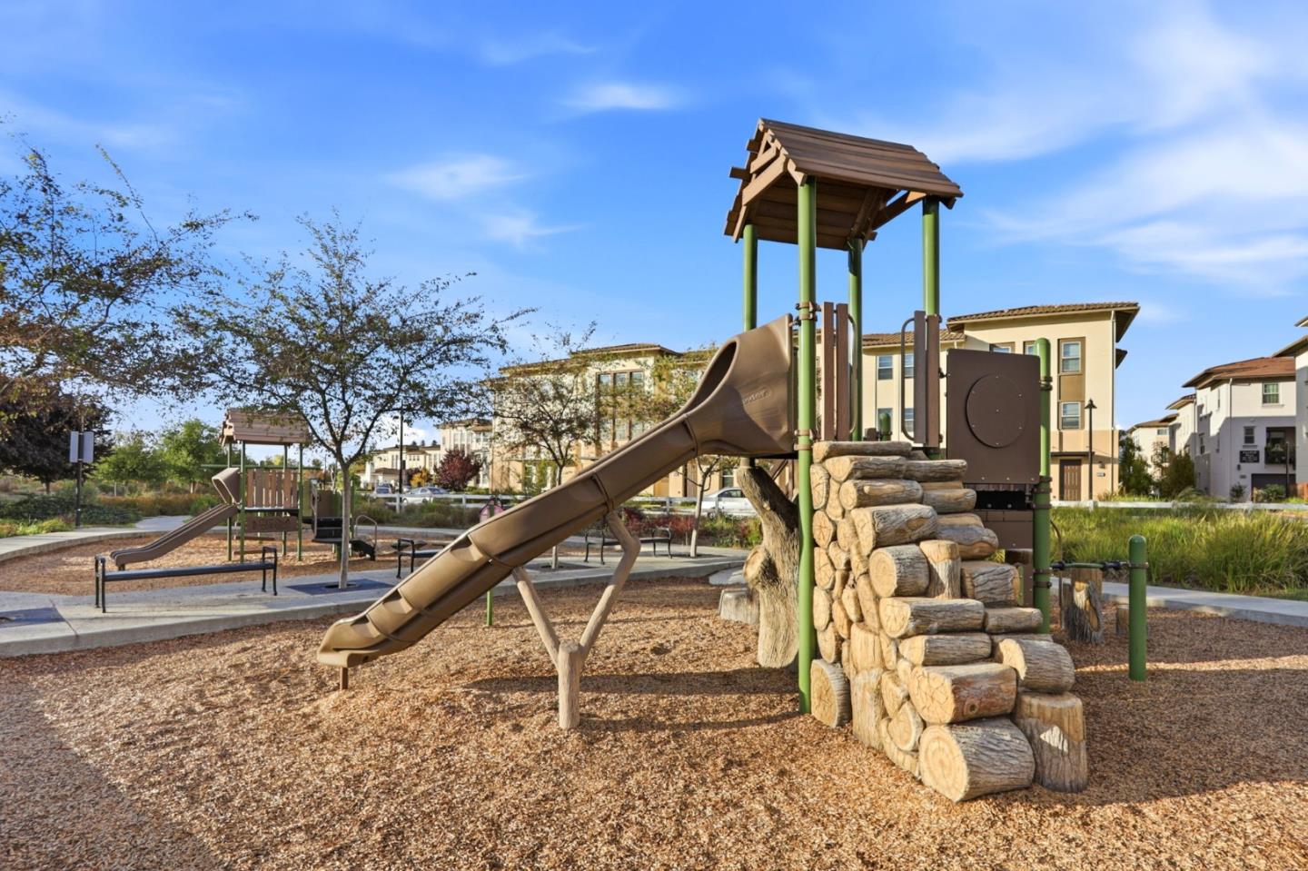 Detail Gallery Image 38 of 43 For 975 Cassia Pl, San Jose,  CA 95131 - 3 Beds | 3/1 Baths