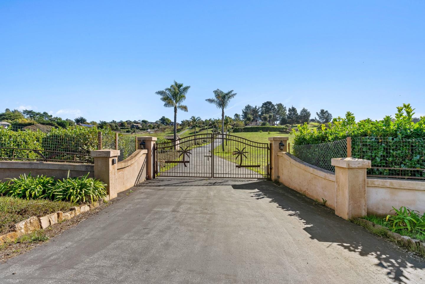 Detail Gallery Image 4 of 61 For 69 Crest Dr, La Selva Beach,  CA 95076 - 4 Beds | 3/1 Baths