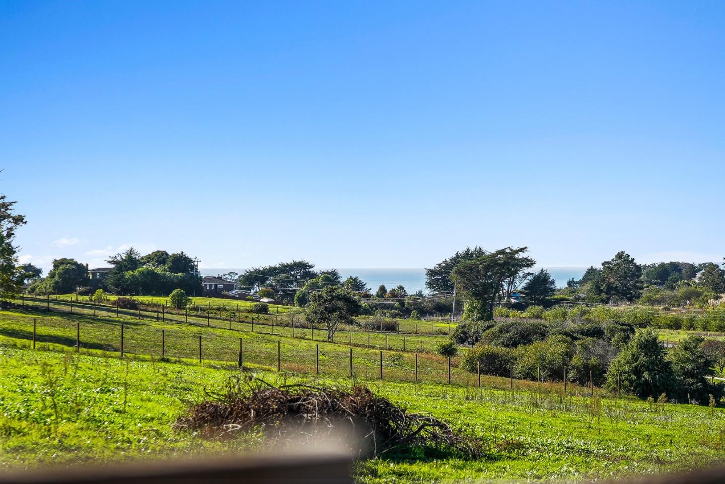 Detail Gallery Image 48 of 61 For 69 Crest Dr, La Selva Beach,  CA 95076 - 4 Beds | 3/1 Baths