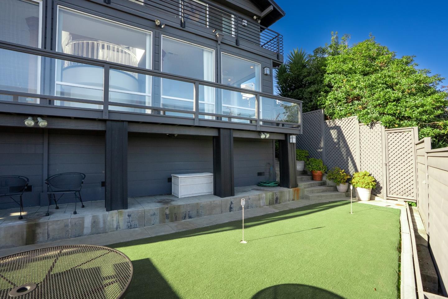 Detail Gallery Image 13 of 56 For 902 Laurent St, Santa Cruz,  CA 95060 - 3 Beds | 2/1 Baths