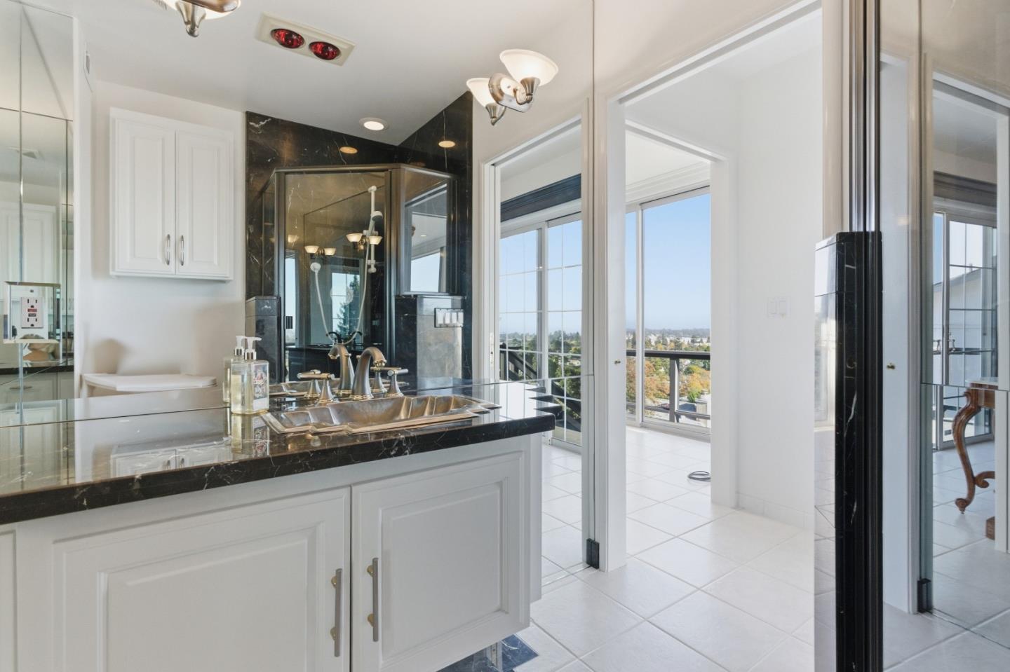 Detail Gallery Image 22 of 56 For 902 Laurent St, Santa Cruz,  CA 95060 - 3 Beds | 2/1 Baths