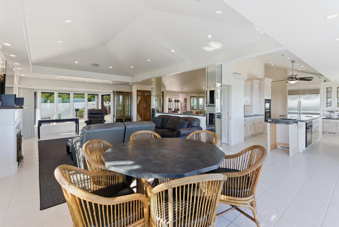 Detail Gallery Image 23 of 56 For 902 Laurent St, Santa Cruz,  CA 95060 - 3 Beds | 2/1 Baths