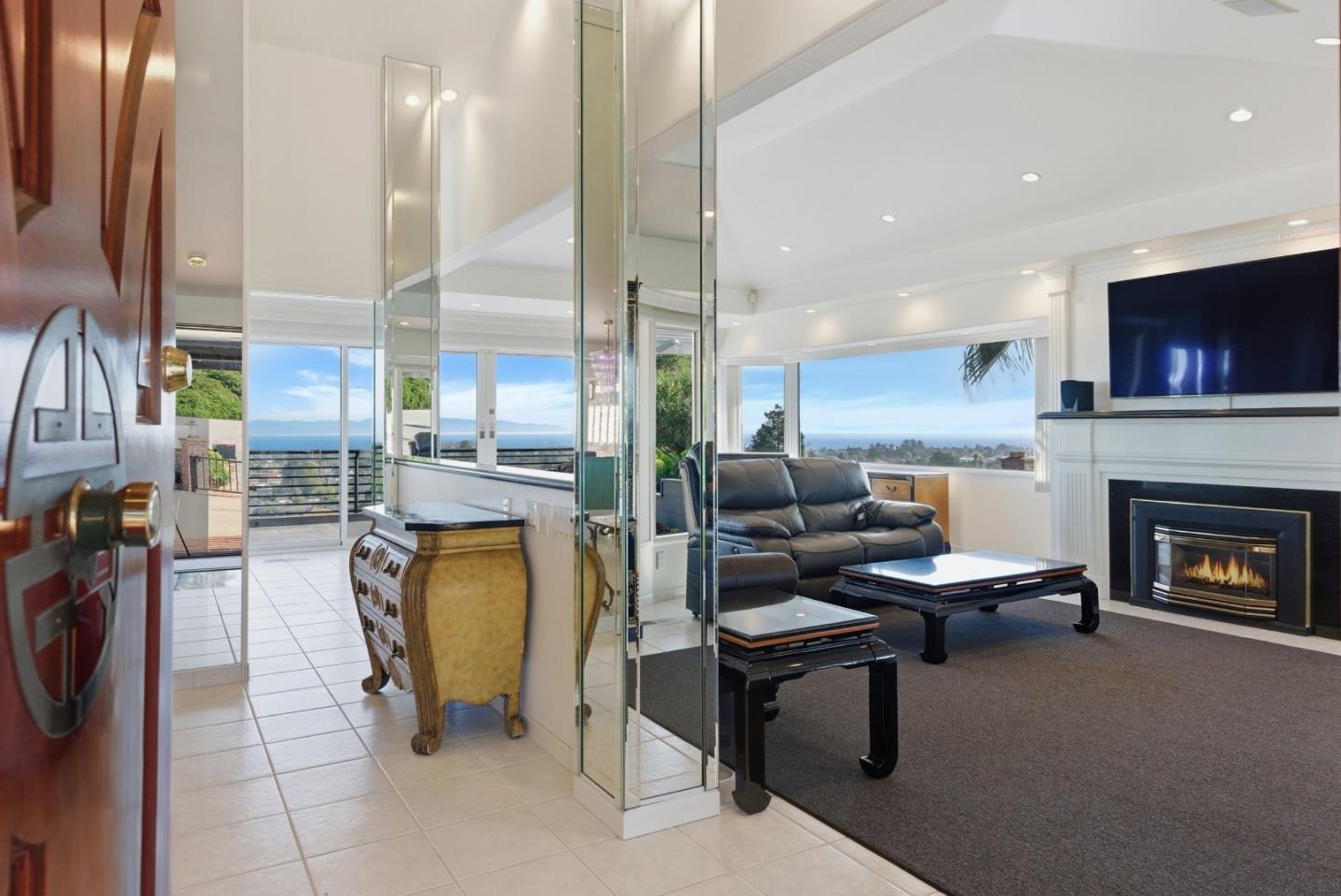 Detail Gallery Image 25 of 56 For 902 Laurent St, Santa Cruz,  CA 95060 - 3 Beds | 2/1 Baths