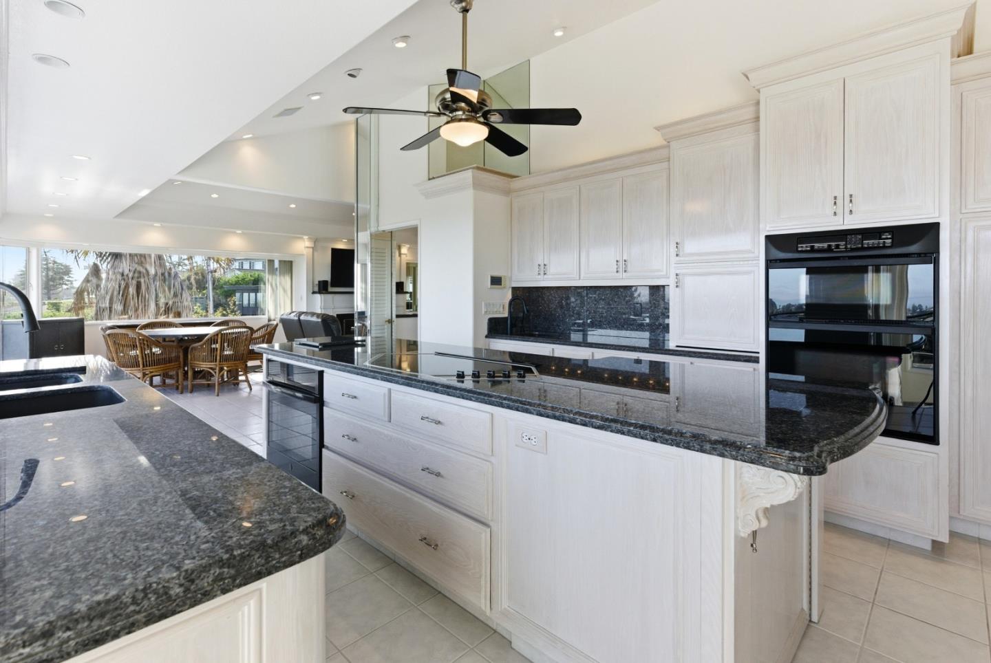 Detail Gallery Image 32 of 56 For 902 Laurent St, Santa Cruz,  CA 95060 - 3 Beds | 2/1 Baths