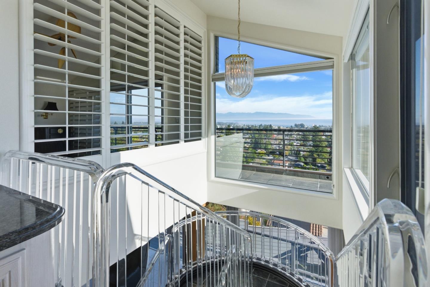 Detail Gallery Image 35 of 56 For 902 Laurent St, Santa Cruz,  CA 95060 - 3 Beds | 2/1 Baths