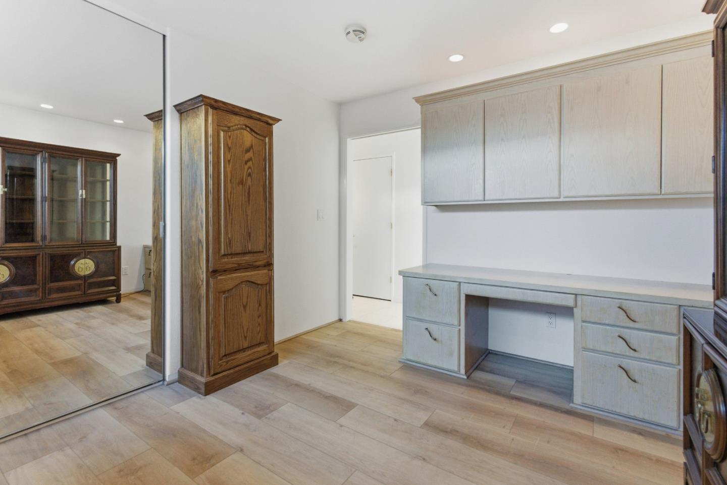 Detail Gallery Image 42 of 56 For 902 Laurent St, Santa Cruz,  CA 95060 - 3 Beds | 2/1 Baths