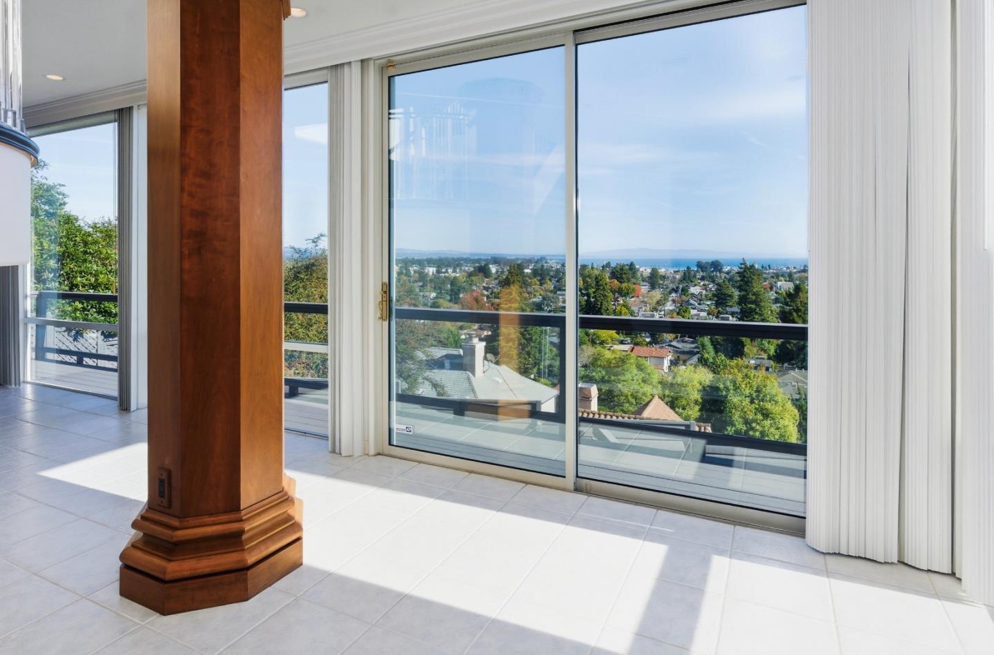 Detail Gallery Image 44 of 56 For 902 Laurent St, Santa Cruz,  CA 95060 - 3 Beds | 2/1 Baths