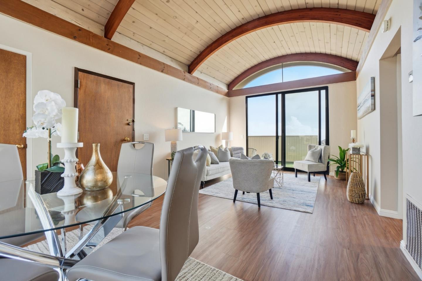 Detail Gallery Image 12 of 29 For 1927 Diamond St #2,  San Francisco,  CA 94131 - 2 Beds | 1 Baths