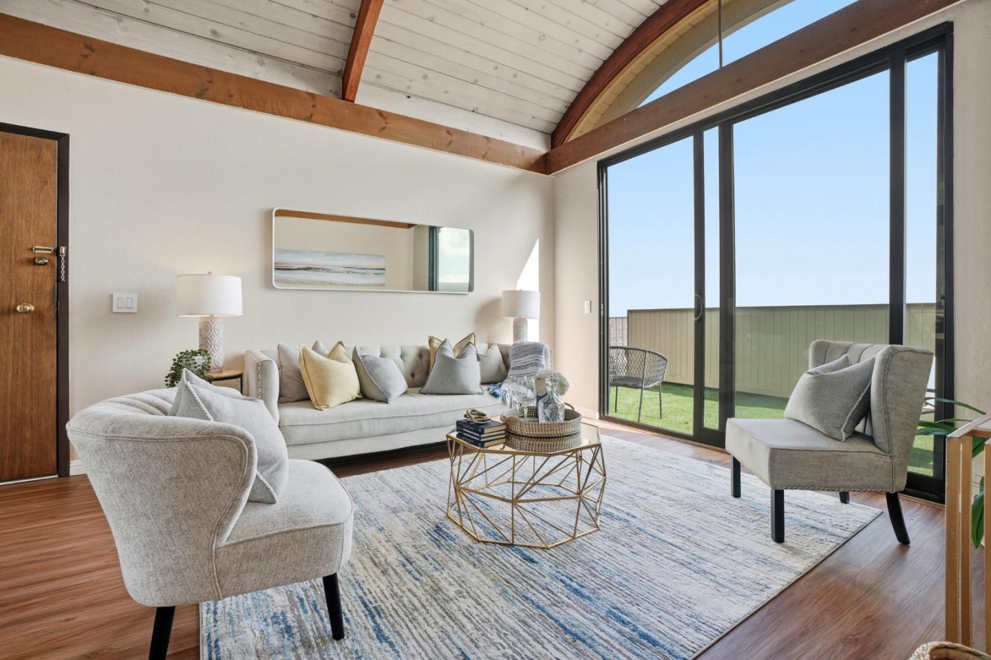 Detail Gallery Image 7 of 29 For 1927 Diamond St #2,  San Francisco,  CA 94131 - 2 Beds | 1 Baths