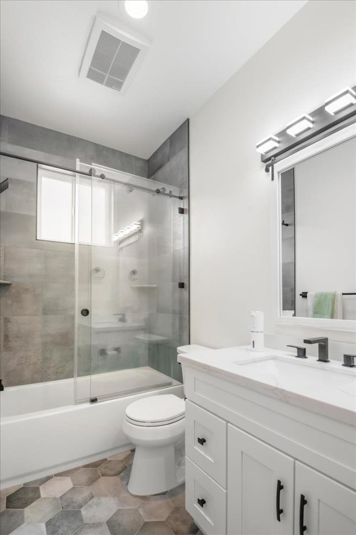 Detail Gallery Image 23 of 29 For 202 W Rincon Ave, Campbell,  CA 95008 - 4 Beds | 4 Baths