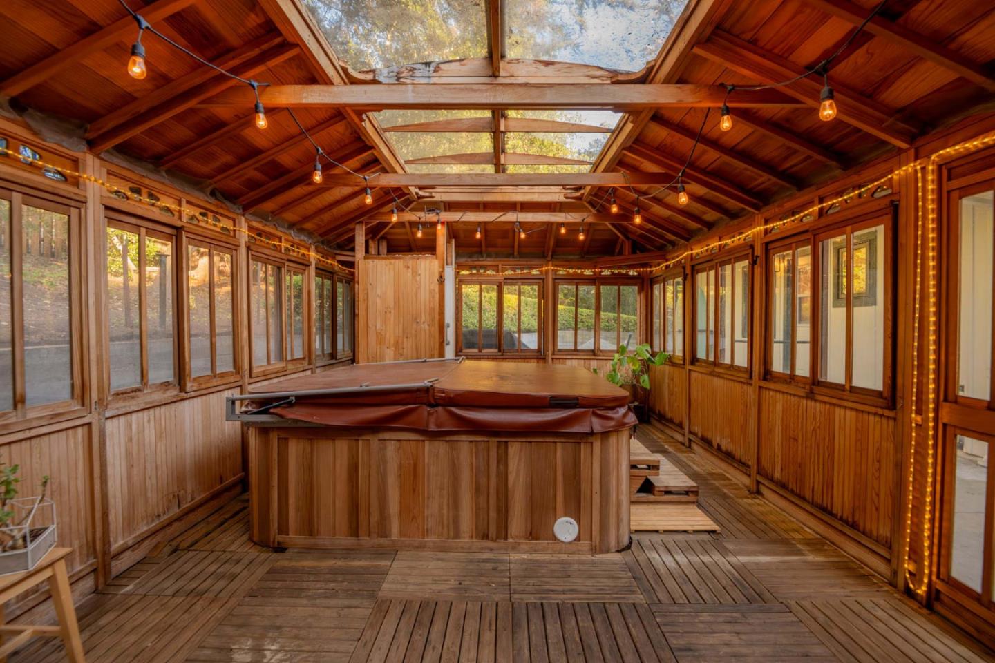 Detail Gallery Image 20 of 26 For 25315 Flanders Dr, Carmel,  CA 93923 - 3 Beds | 2/2 Baths