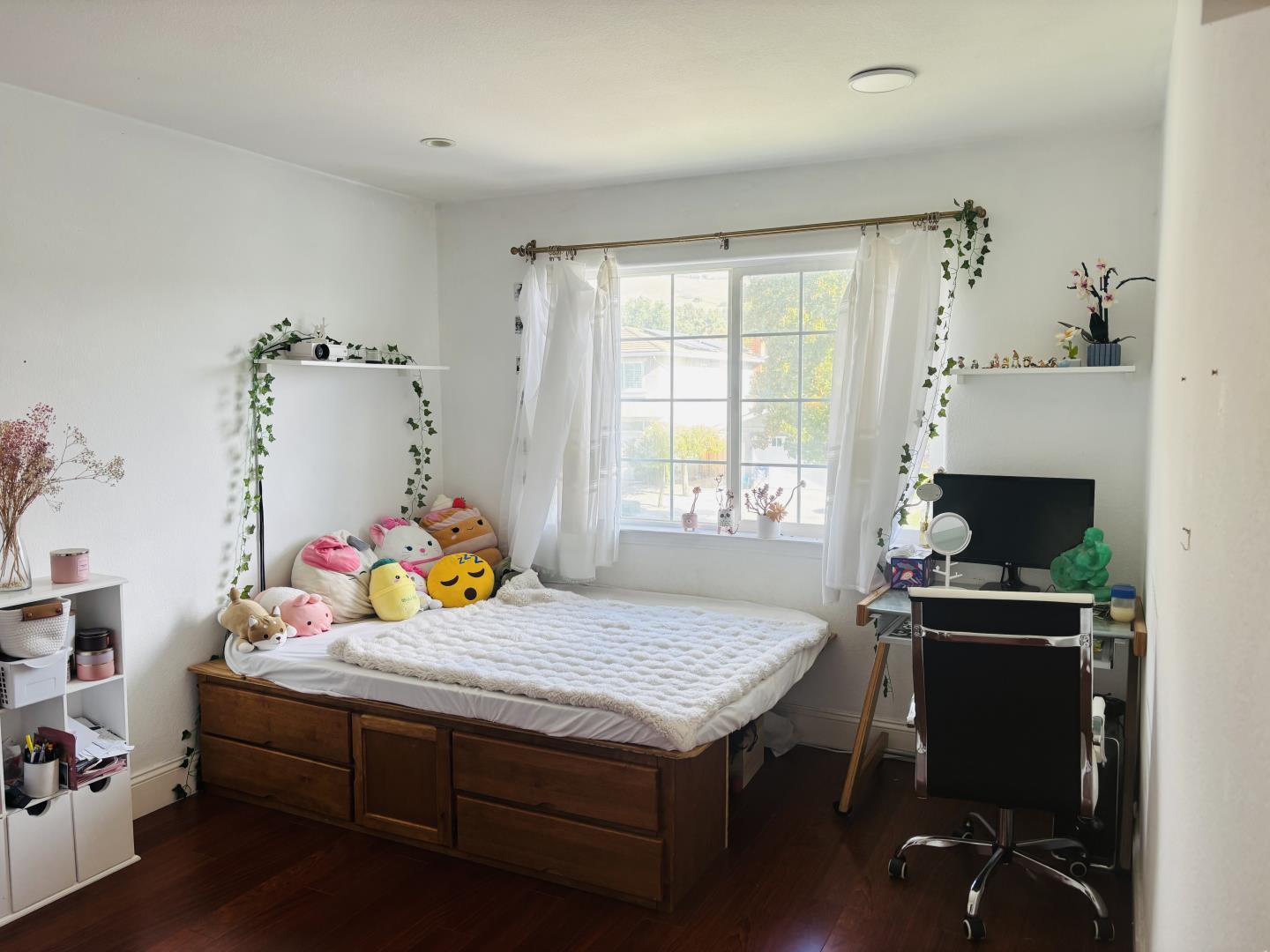 Detail Gallery Image 14 of 18 For 3455 Cuesta Dr, San Jose,  CA 95148 - 4 Beds | 2/1 Baths