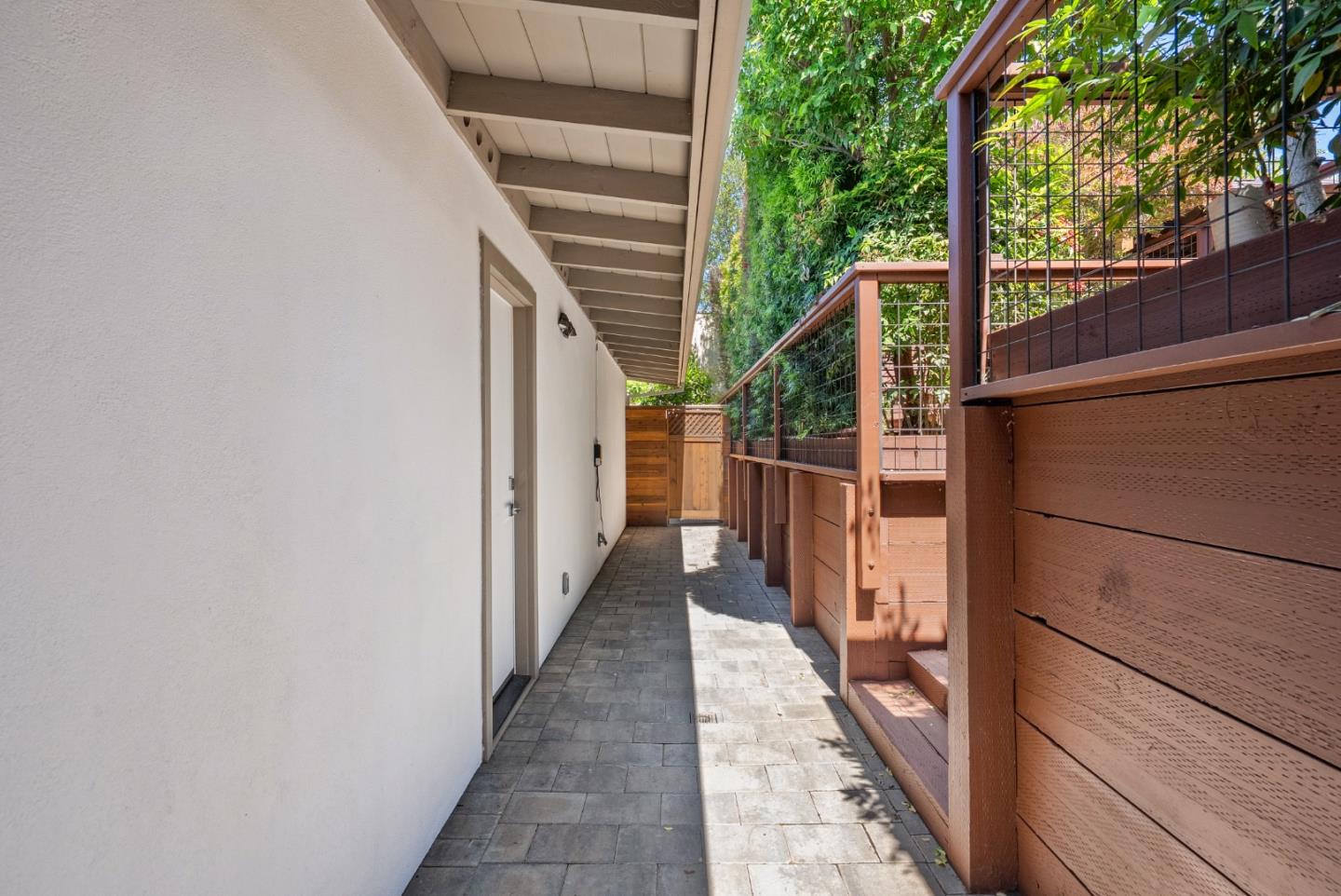 Detail Gallery Image 104 of 110 For 1 Millbrae Cir, Millbrae,  CA 94030 - 5 Beds | 4 Baths