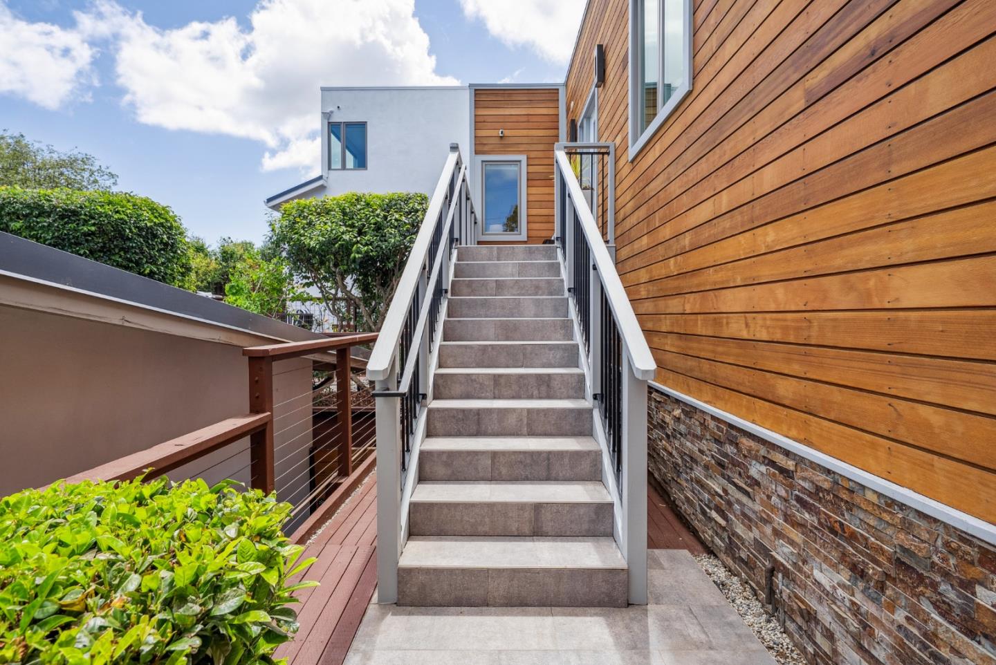 Detail Gallery Image 3 of 110 For 1 Millbrae Cir, Millbrae,  CA 94030 - 5 Beds | 4 Baths