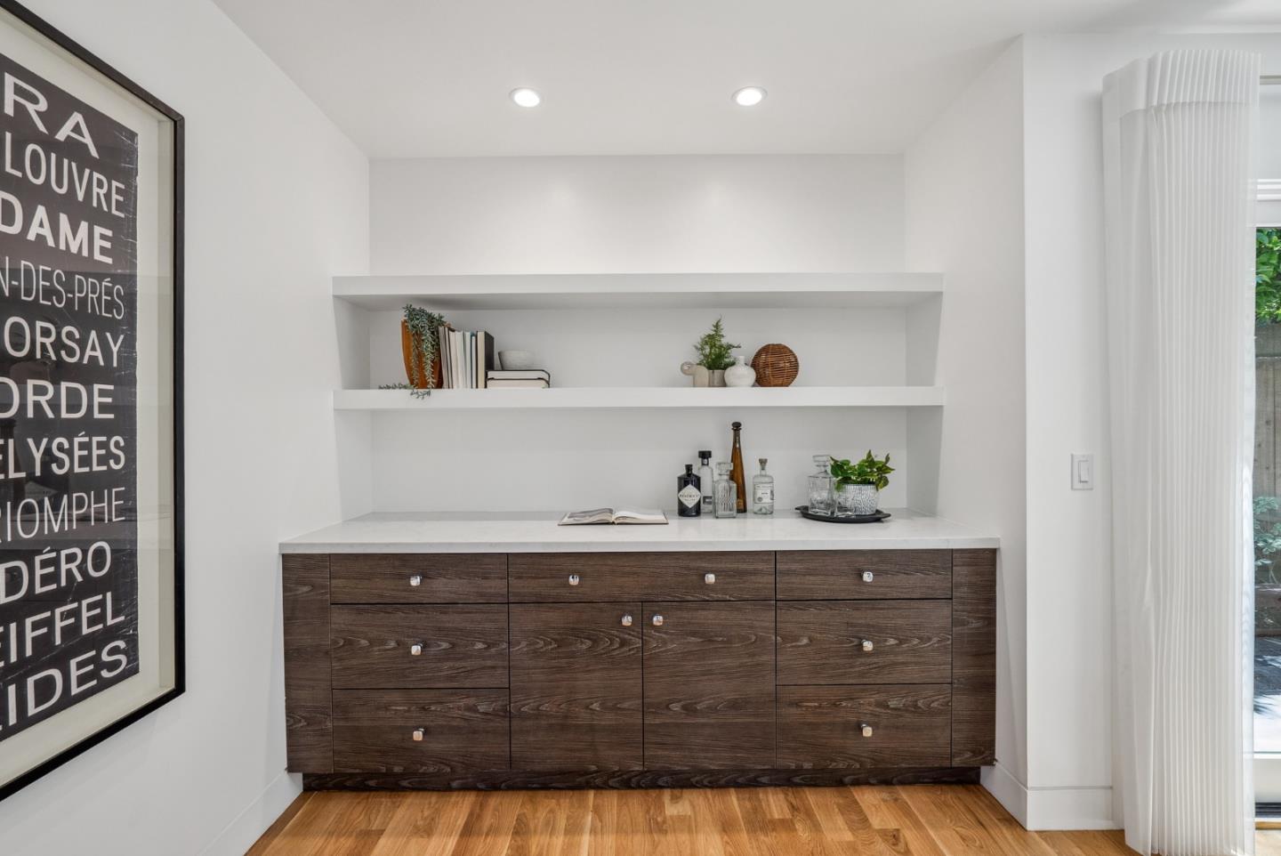 Detail Gallery Image 33 of 110 For 1 Millbrae Cir, Millbrae,  CA 94030 - 5 Beds | 4 Baths