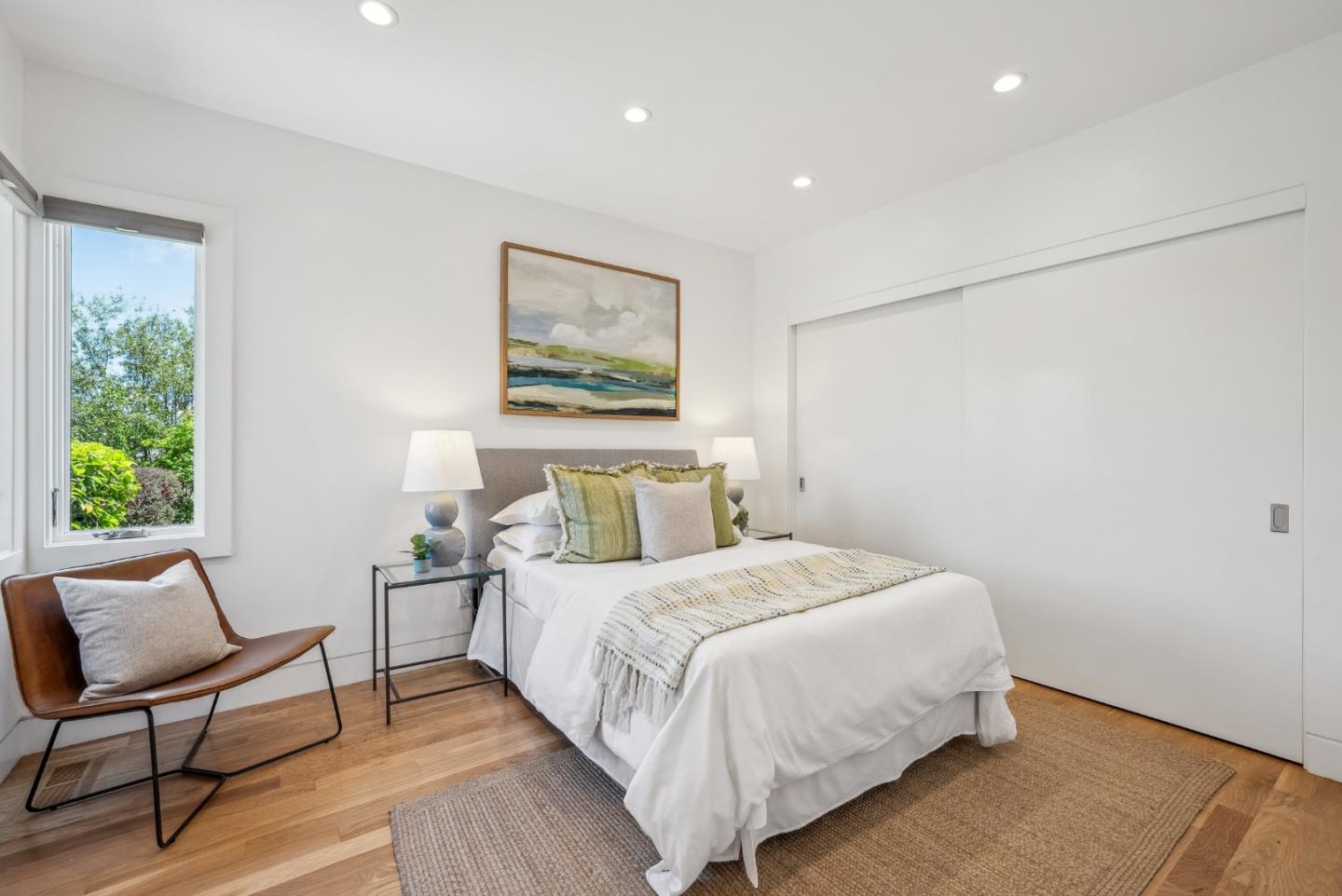 Detail Gallery Image 39 of 110 For 1 Millbrae Cir, Millbrae,  CA 94030 - 5 Beds | 4 Baths