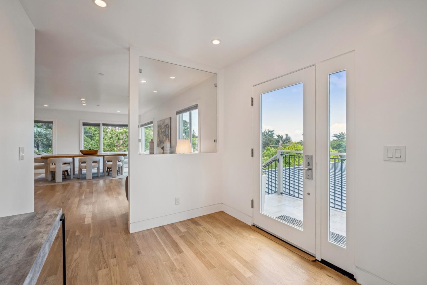 Detail Gallery Image 7 of 110 For 1 Millbrae Cir, Millbrae,  CA 94030 - 5 Beds | 4 Baths