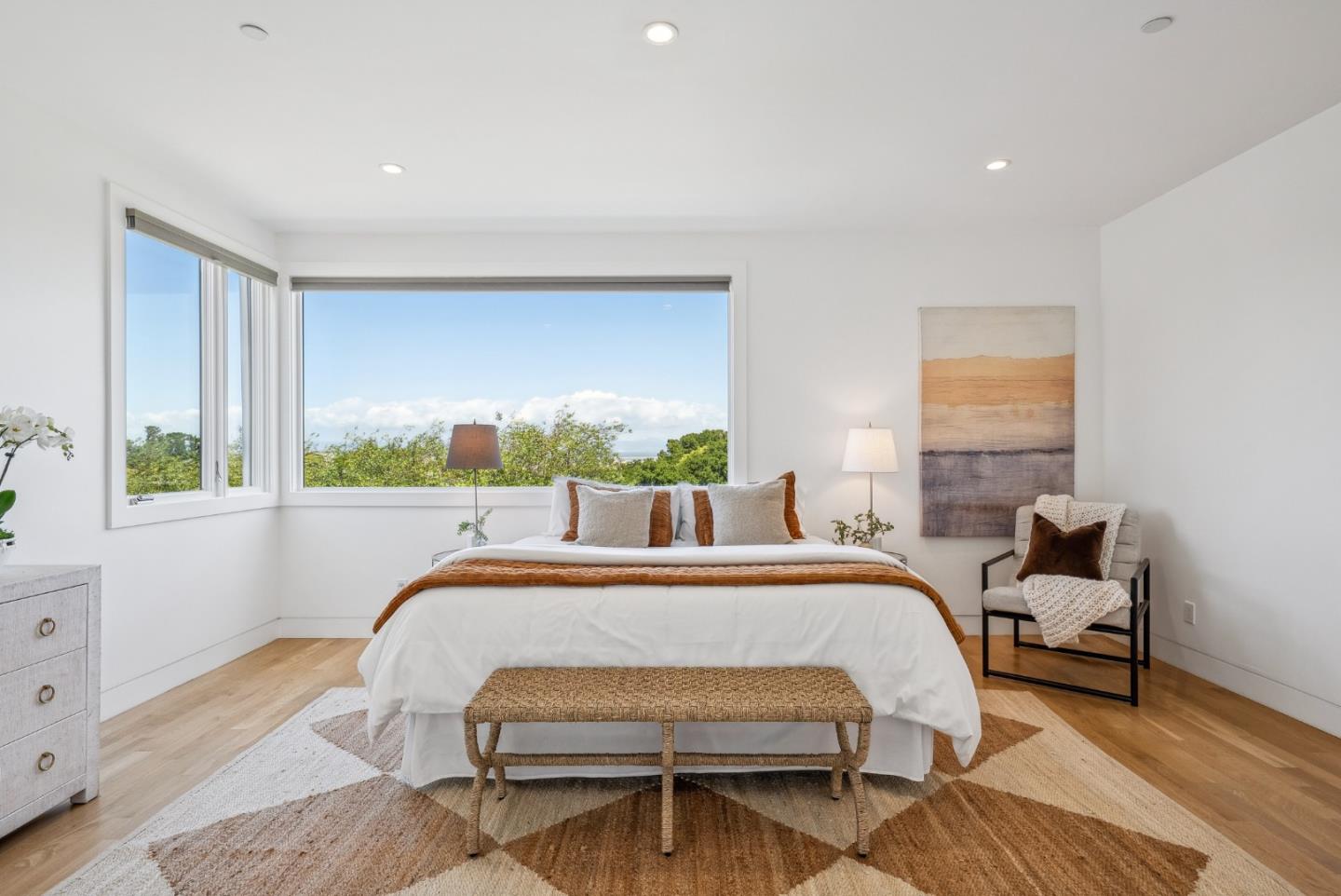 Detail Gallery Image 70 of 110 For 1 Millbrae Cir, Millbrae,  CA 94030 - 5 Beds | 4 Baths