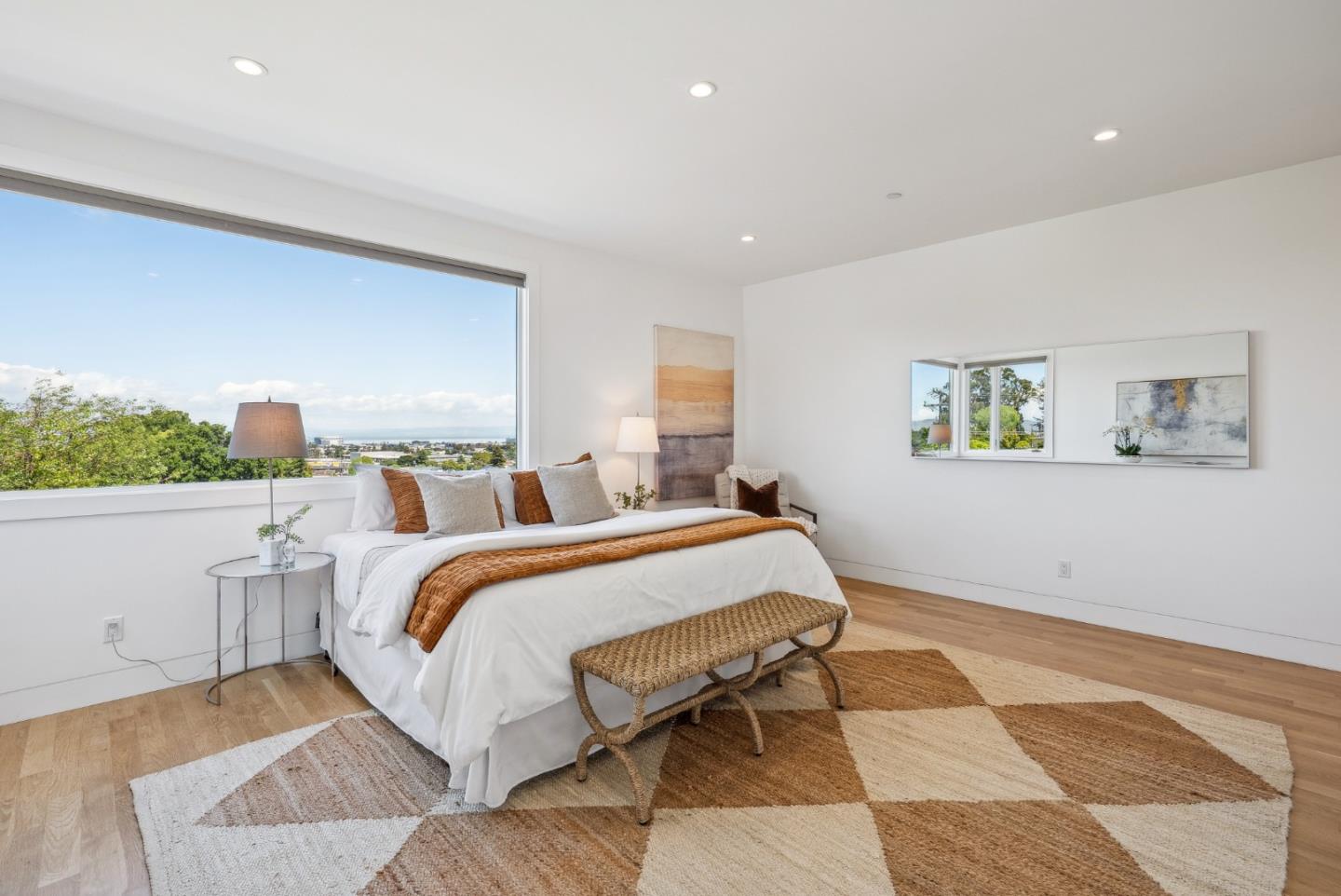 Detail Gallery Image 71 of 110 For 1 Millbrae Cir, Millbrae,  CA 94030 - 5 Beds | 4 Baths