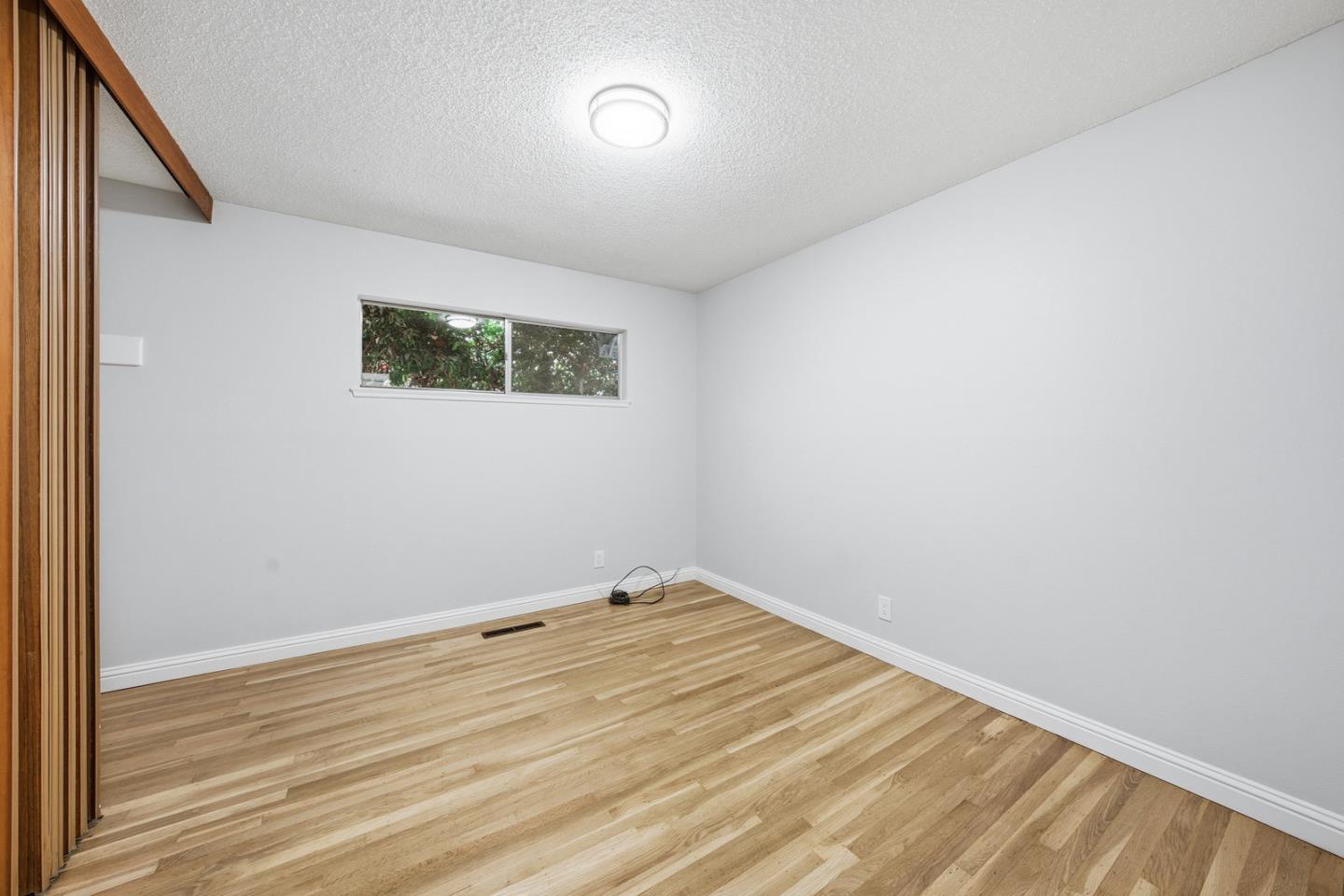 Detail Gallery Image 10 of 25 For Normandy Way, Santa Clara,  CA 95050 - – Beds | – Baths