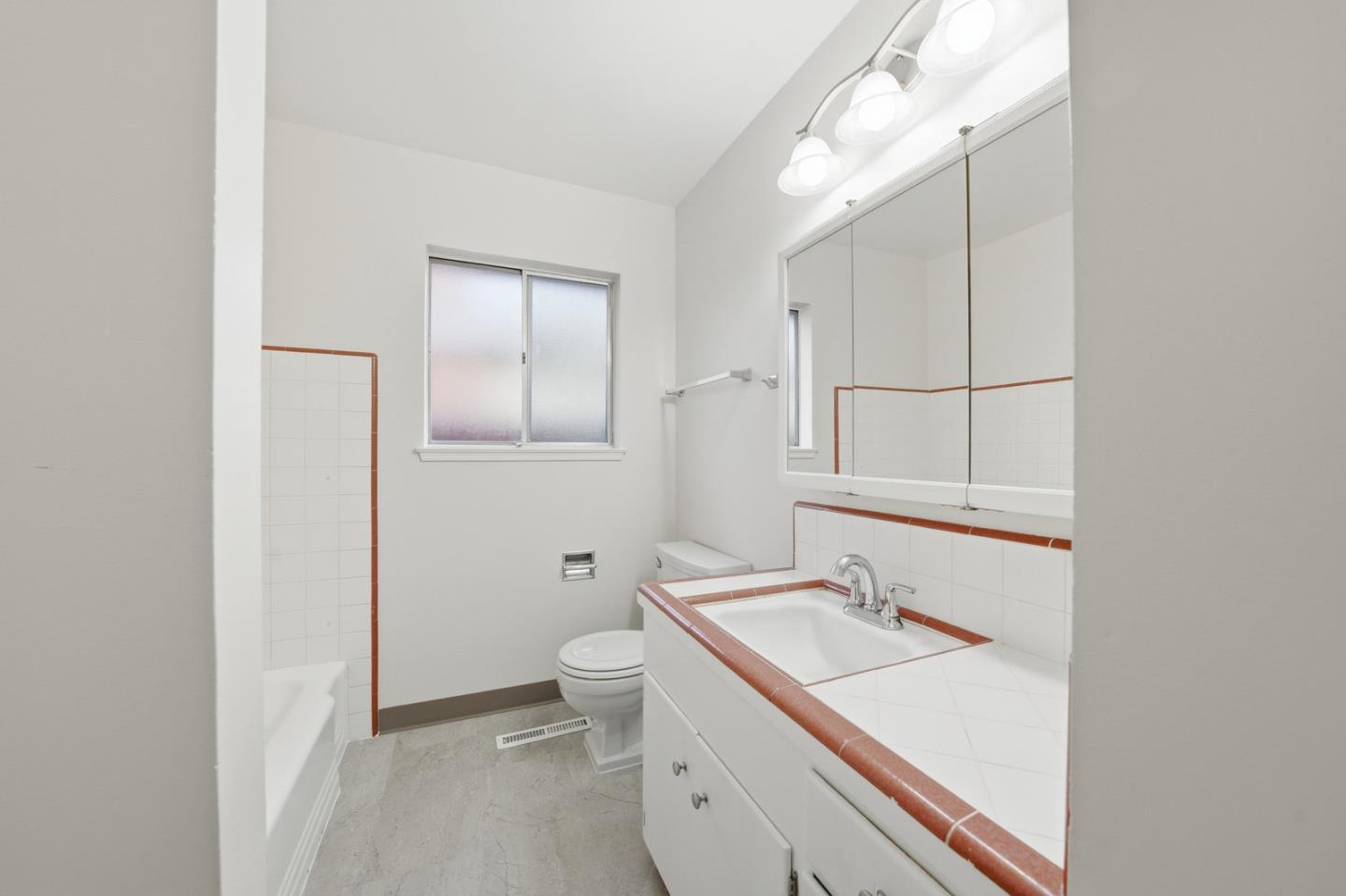 Detail Gallery Image 13 of 25 For Normandy Way, Santa Clara,  CA 95050 - – Beds | – Baths