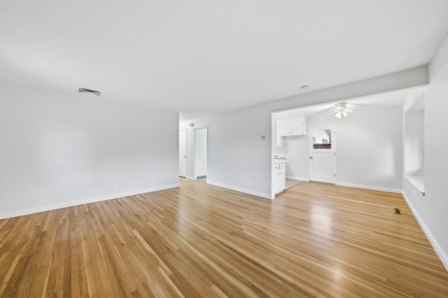 Detail Gallery Image 4 of 25 For Normandy Way, Santa Clara,  CA 95050 - – Beds | – Baths