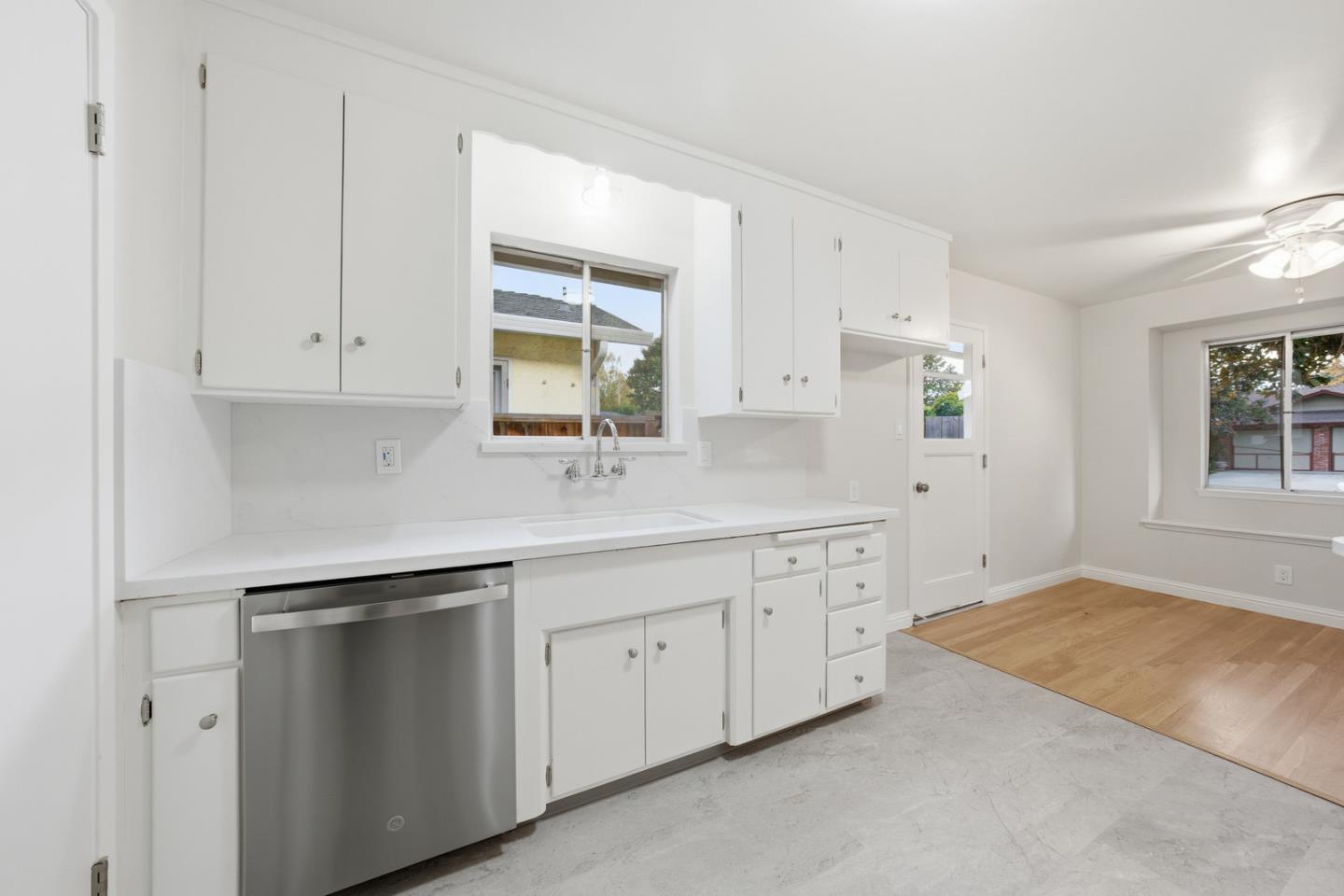 Detail Gallery Image 9 of 25 For Normandy Way, Santa Clara,  CA 95050 - – Beds | – Baths