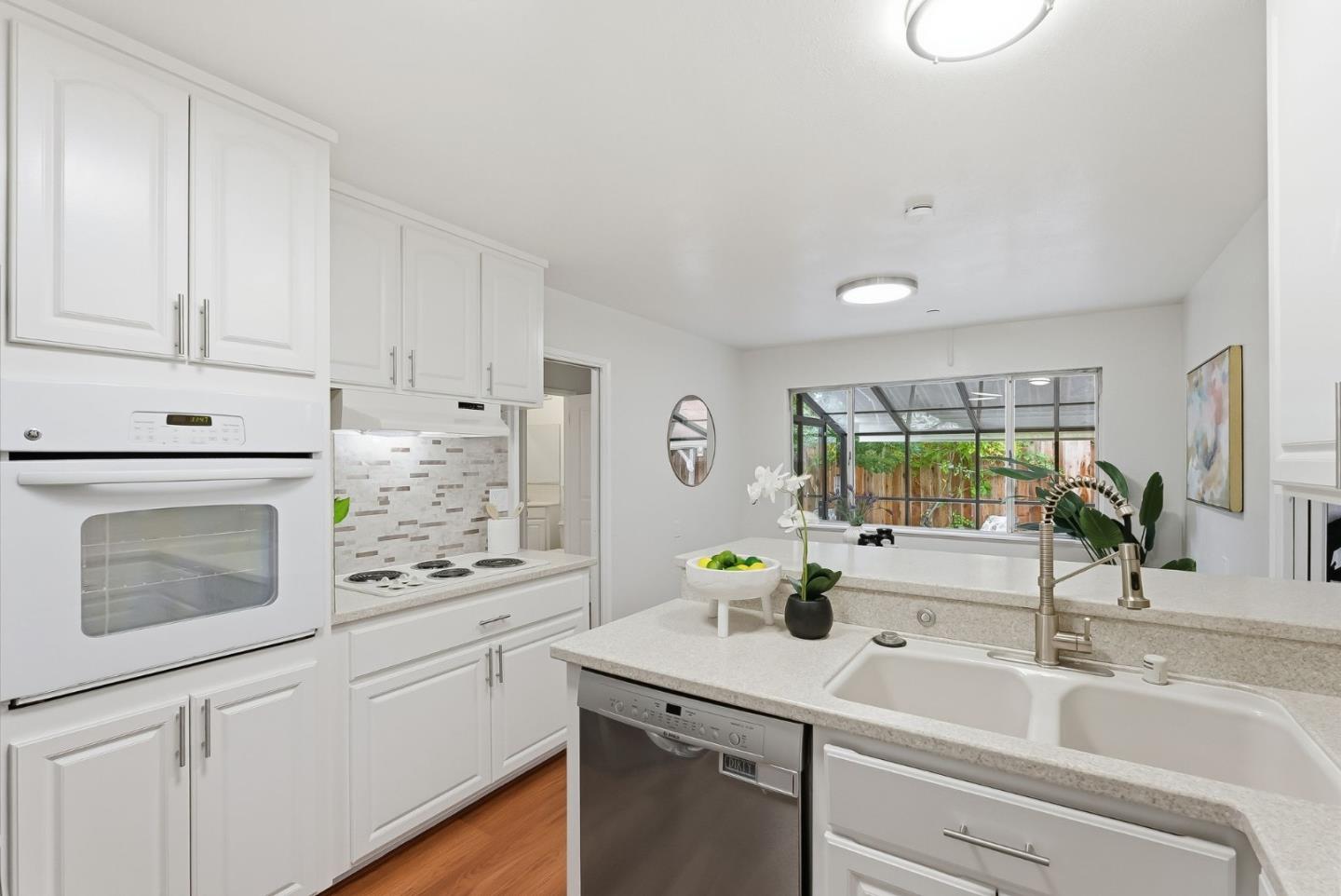 Detail Gallery Image 10 of 34 For 1978 Kobara Ln, San Jose,  CA 95124 - 3 Beds | 2 Baths