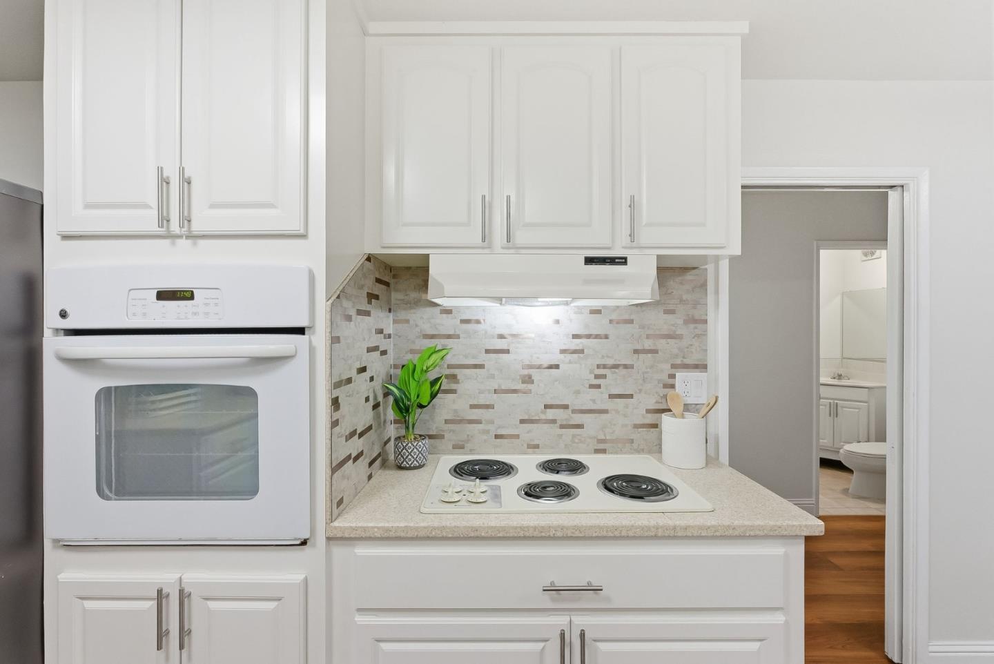 Detail Gallery Image 11 of 34 For 1978 Kobara Ln, San Jose,  CA 95124 - 3 Beds | 2 Baths