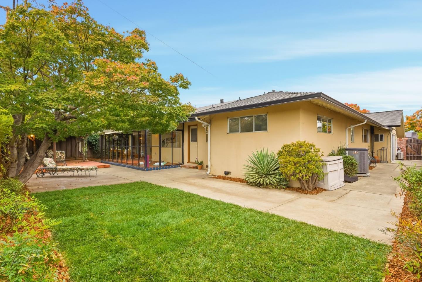 Detail Gallery Image 28 of 34 For 1978 Kobara Ln, San Jose,  CA 95124 - 3 Beds | 2 Baths