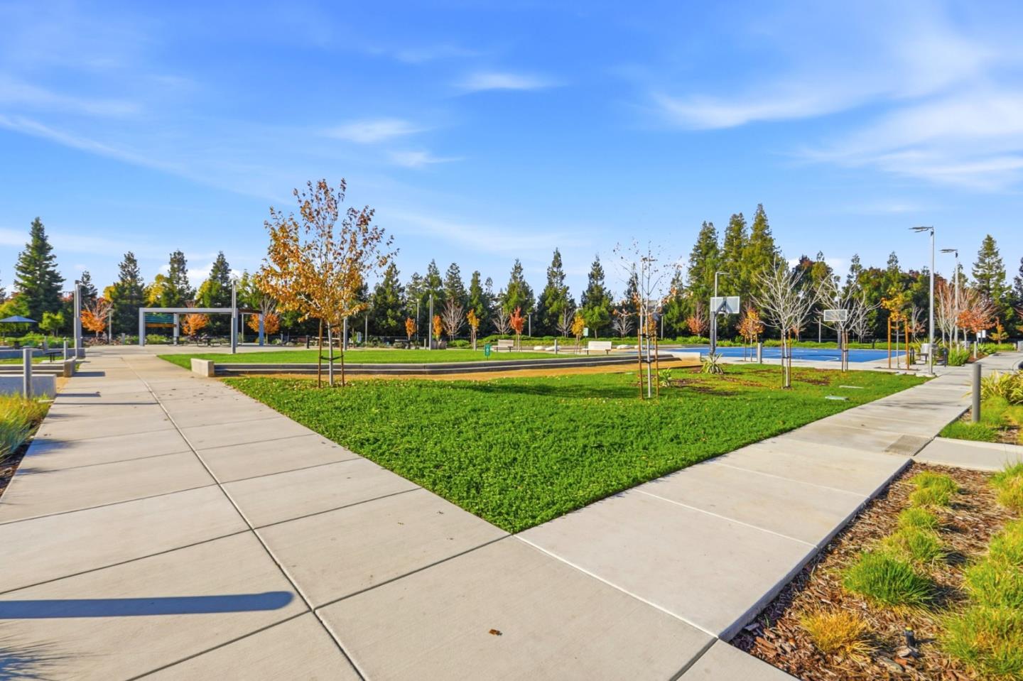 Detail Gallery Image 27 of 32 For 5740 Vibrant Loop, San Jose,  CA 95119 - 2 Beds | 2/1 Baths