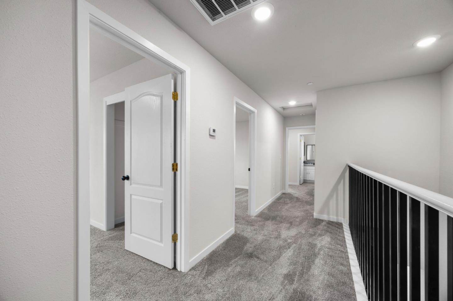 Detail Gallery Image 13 of 37 For 930 W Alameda St, Manteca,  CA 95336 - – Beds | – Baths