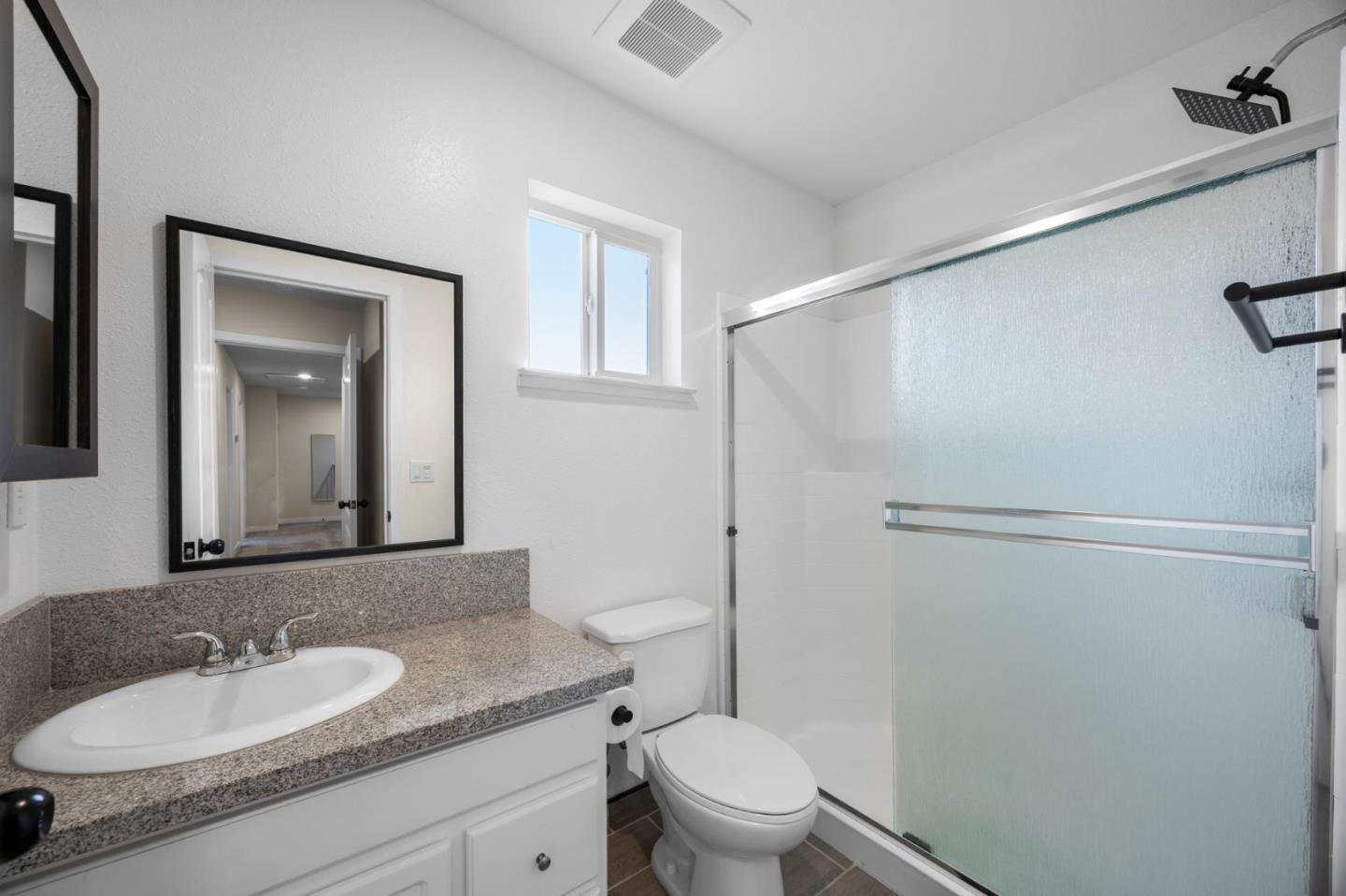 Detail Gallery Image 14 of 37 For 930 W Alameda St, Manteca,  CA 95336 - – Beds | – Baths