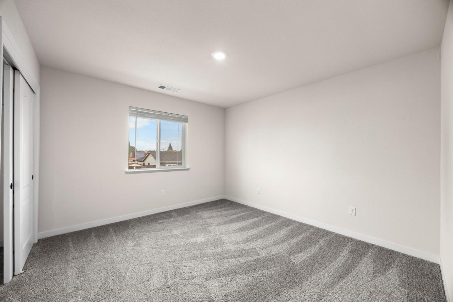 Detail Gallery Image 22 of 37 For 930 W Alameda St, Manteca,  CA 95336 - – Beds | – Baths