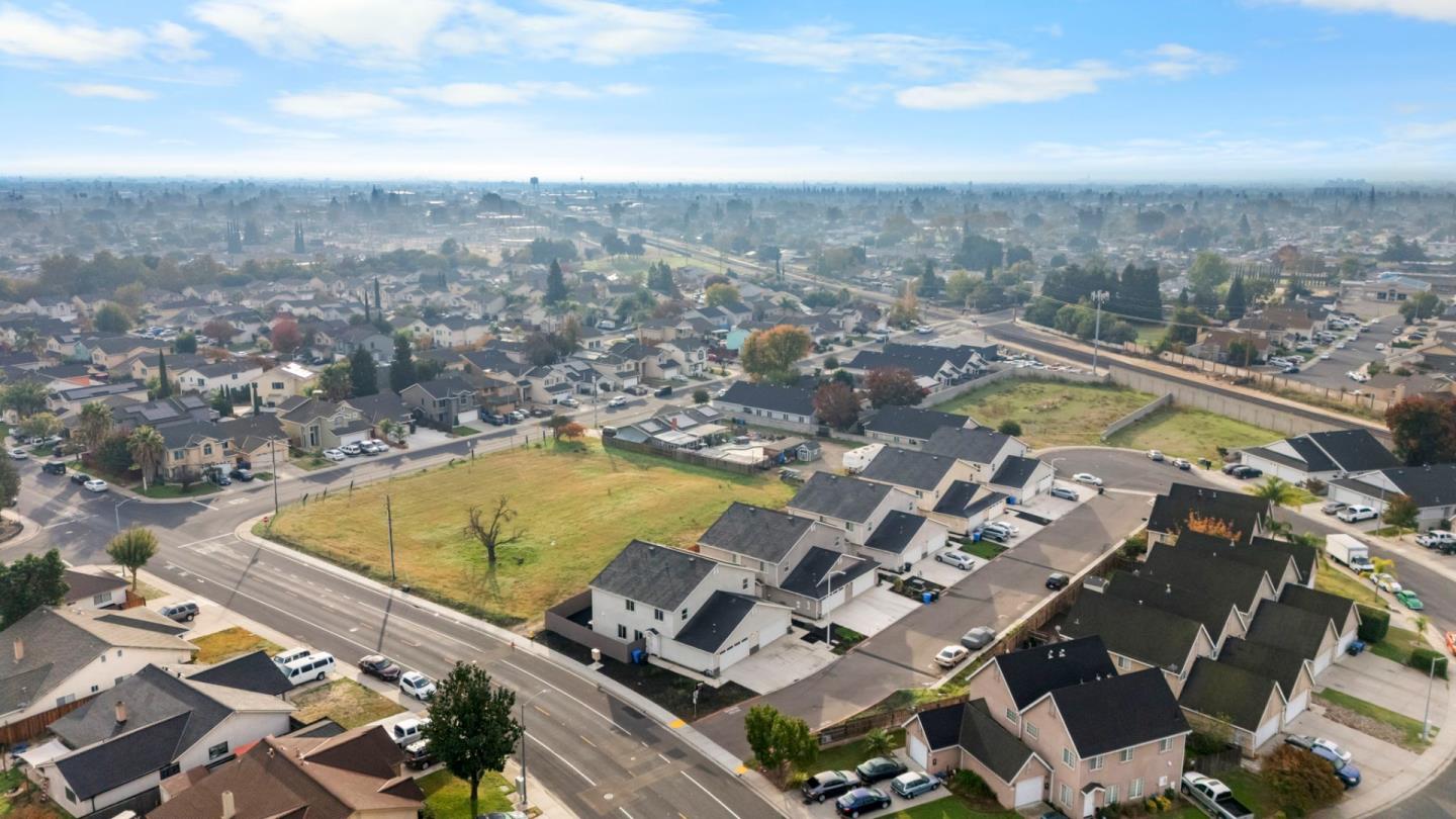 Detail Gallery Image 29 of 37 For 930 W Alameda St, Manteca,  CA 95336 - – Beds | – Baths